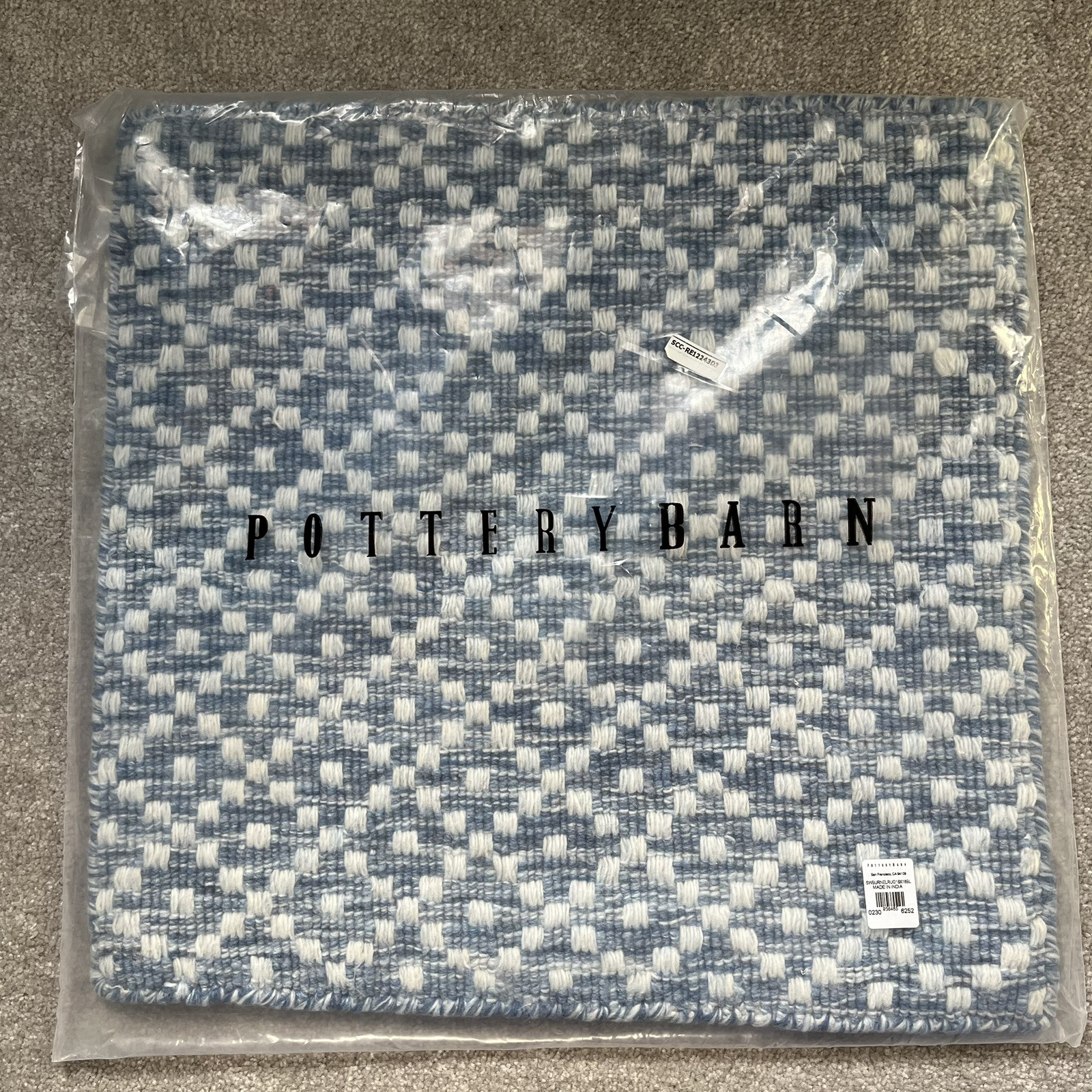 Pottery Barn Burnel Easy Care Handwoven Rug Sample Blue White 100% Wool 18”x18”