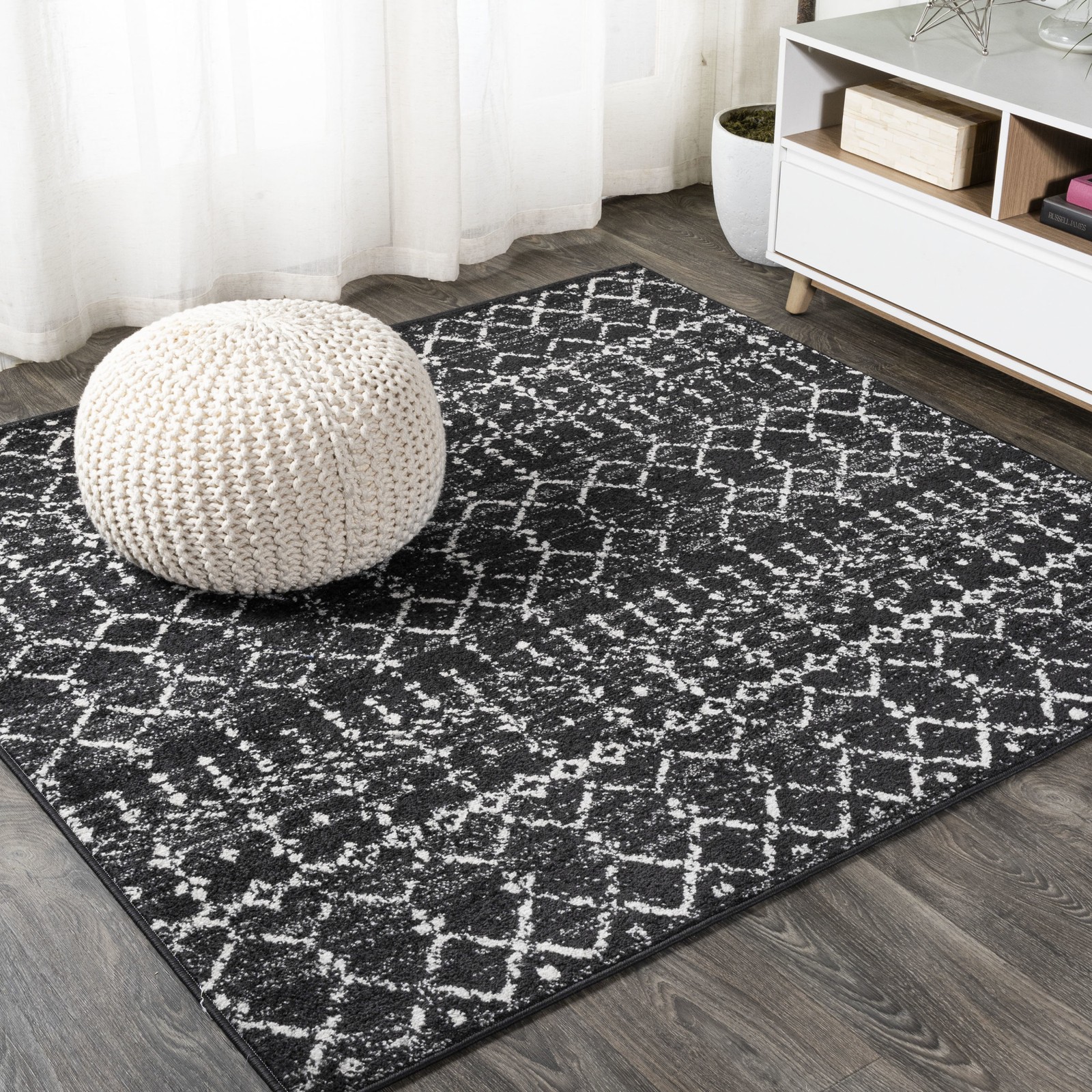 JONATHAN Y Lighting MOH101-5SQ Moroccan Hype 5′ x 5′ – Off White