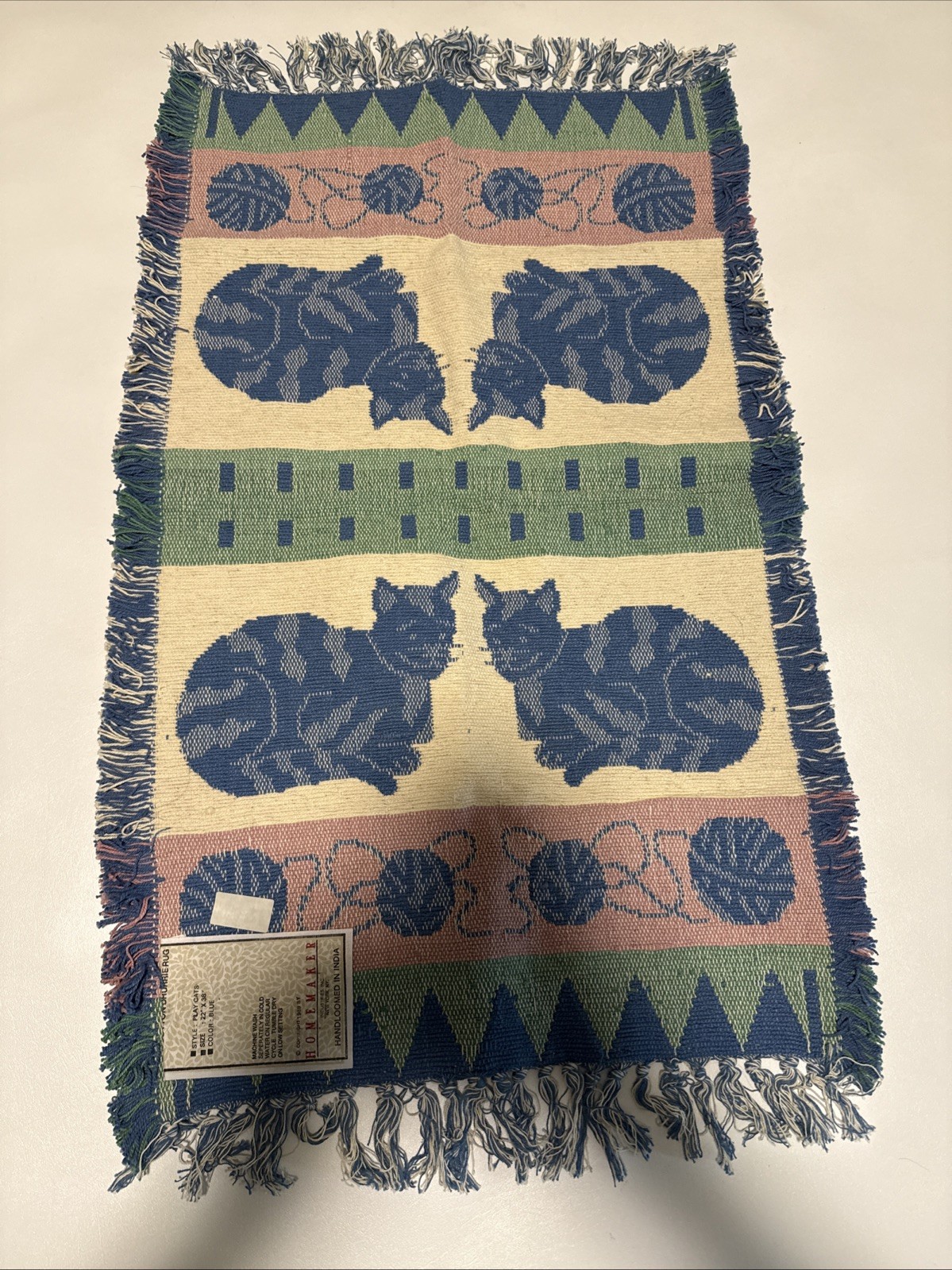 VTG Handwoven Dhurrie Tribal Rug from INDIA 100% Cotton. Cats 22” X 38”
