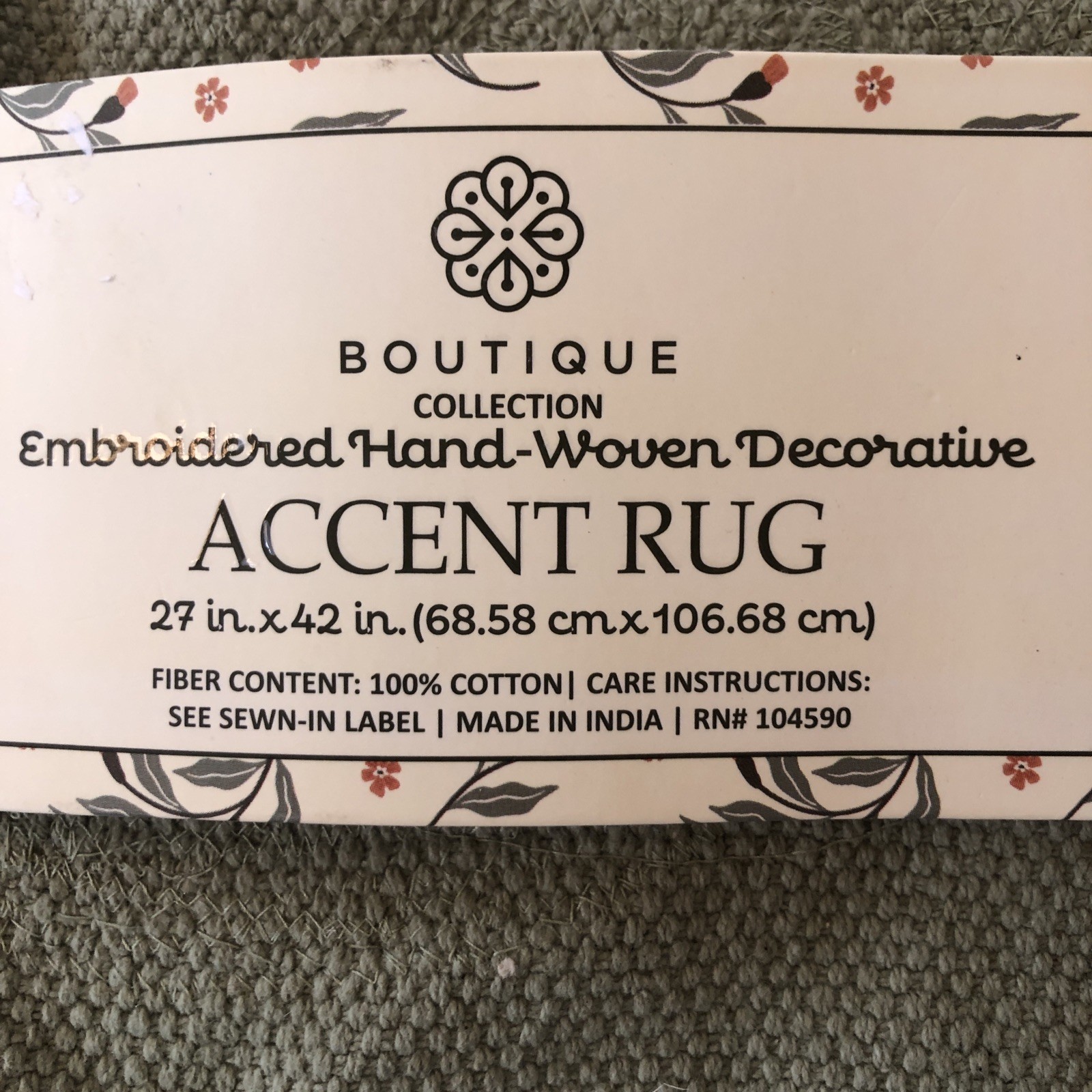 Boutique Collections Embroidered Hand-Woven Decorative Accent Rug 27-42in
