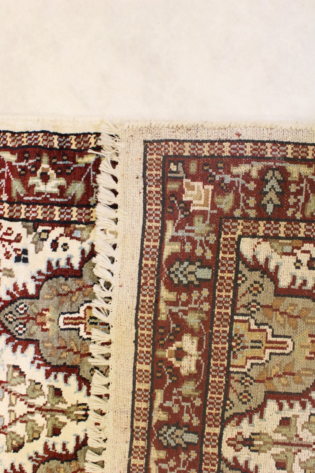 2’8″ x 8’2″ ft. Jammu Kashmir Vegetable Dye Hand Knotted Traditional Runner Rug