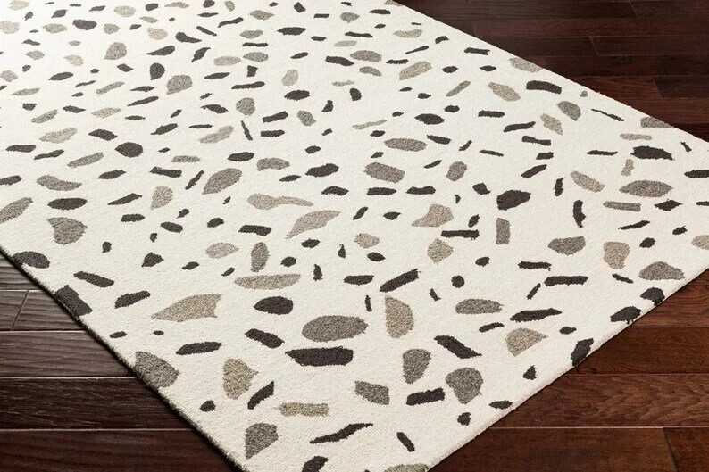 Hand tufted Wool Yarn Best Quality Modern Rugs & Available Custom size….