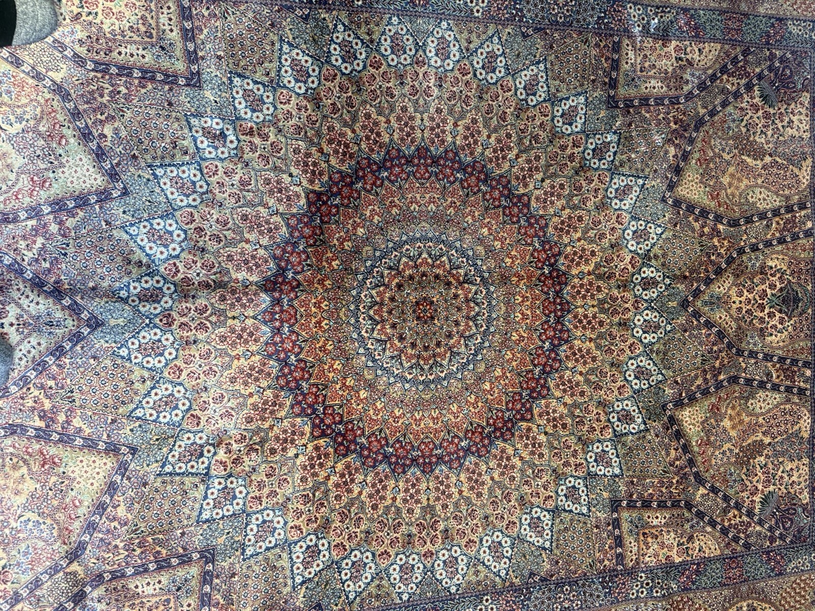Silky Carpet Size 6×4 ft Carpet,Machine and Hand Made Carpet,New