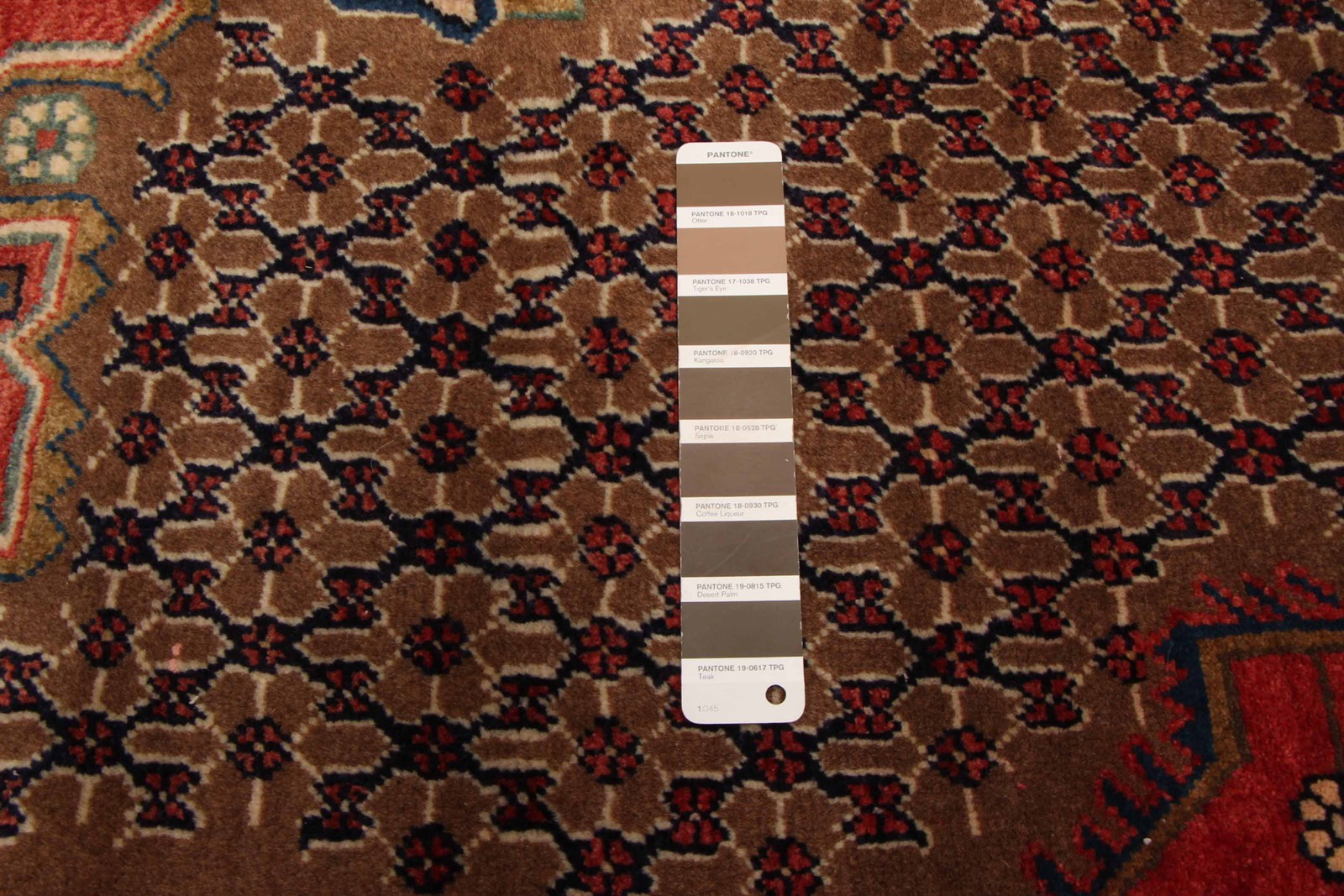 Vintage 5’1″ x 9’11” Traditional Hand Knotted Vegetable Dye Wool Area Rug
