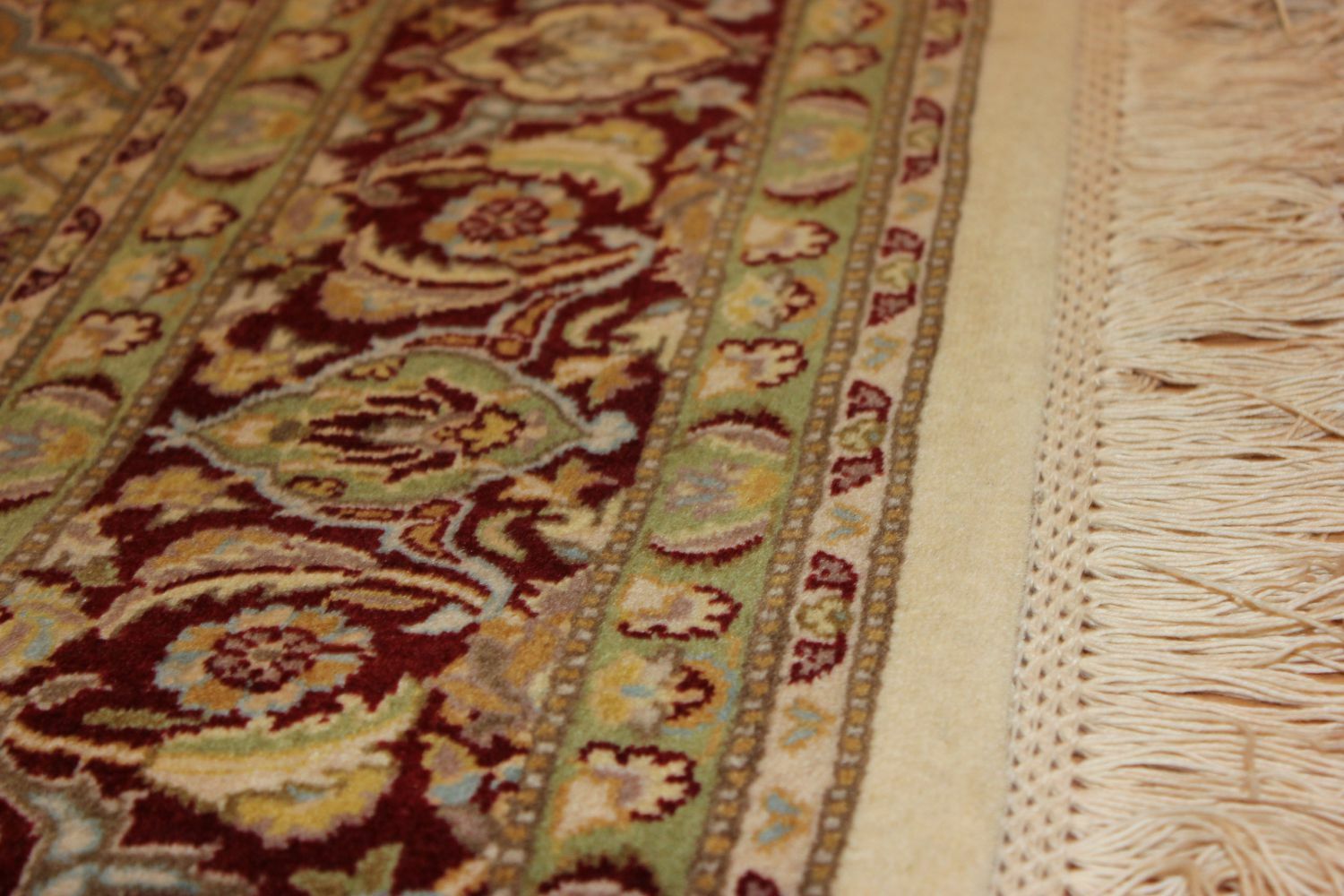 Genuine 5’8″ x 8’3″ Hand-Knotted Parsa Wool Area Rug Area Rug Carpet