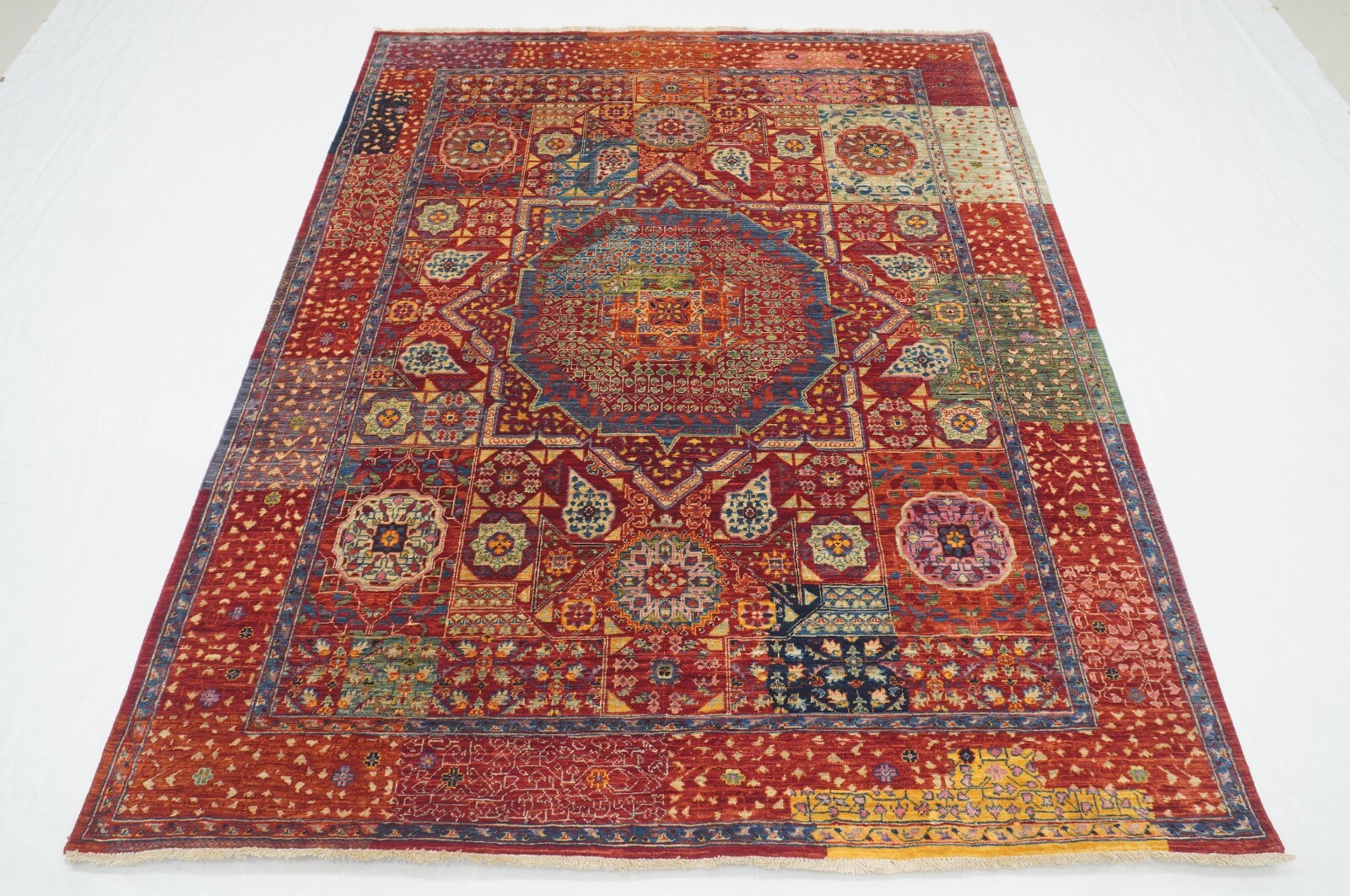 5 x 7 ft Red Mamluk Afghan Hand Knotted Medallion Area Rug