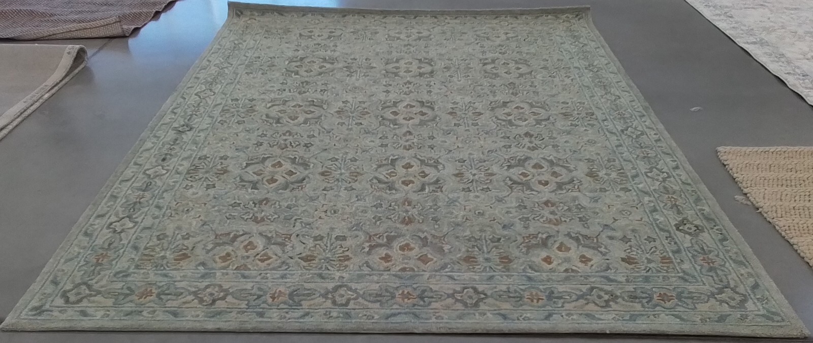 GREEN / IVORY 8′-0″ x 10′-0″ Hole in Rug, Reduced Price 1172767716 HG227X-8