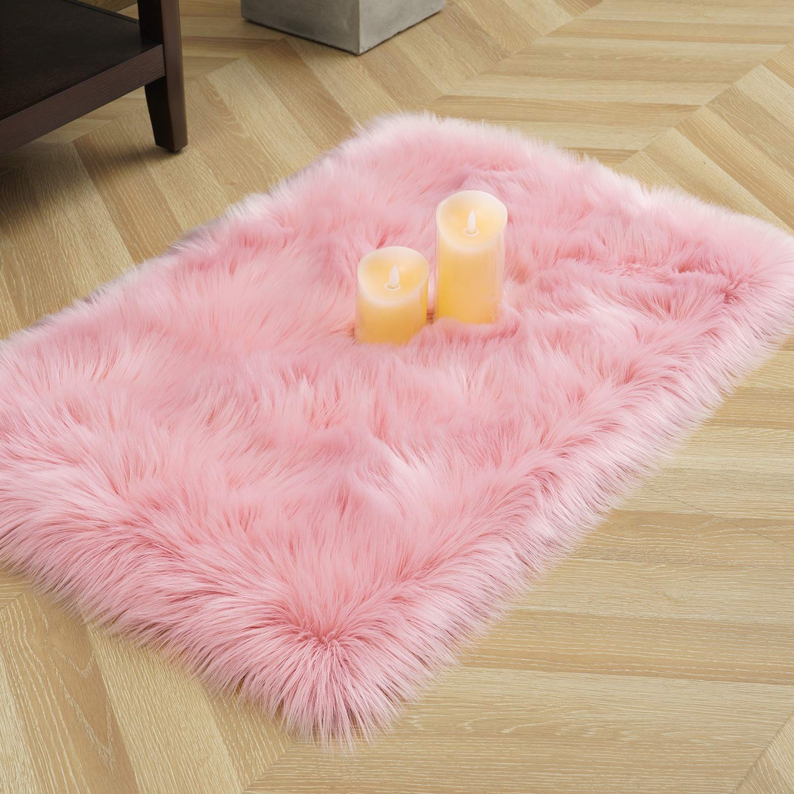 Soft Fluffy Faux Fur Rugs For Bedroom Bedside Rug 2×3 Feet Washable Furry Sheeps