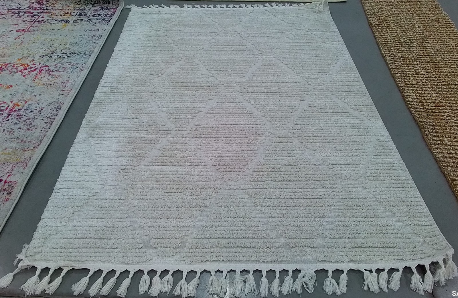 BEIGE 5′-3″ x 7′-6″ Back Stain Rug, Reduced Price 1172798070 MRK517C-5