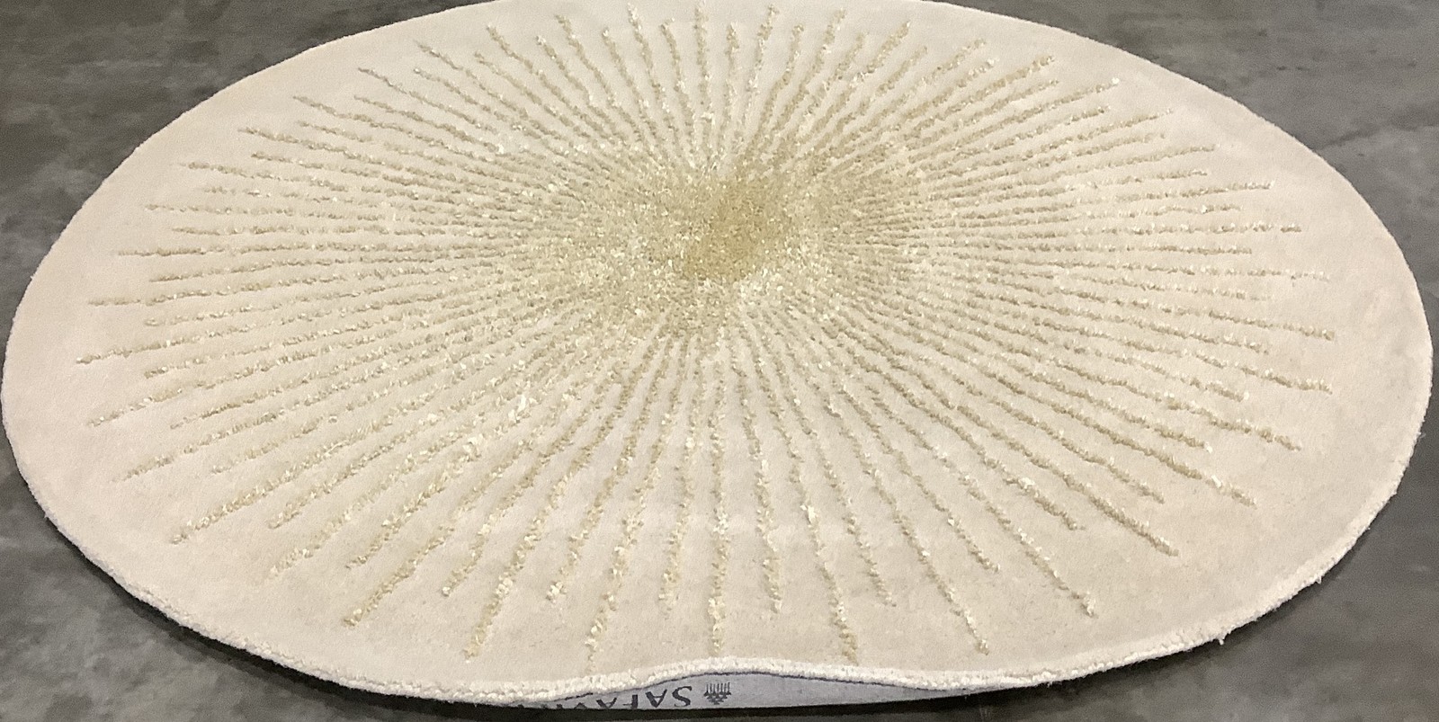 BEIGE / BEIGE 6′-0″ x 6′-0″ Flaw in Rug, Reduced Price 1172683019 SOH655B-6R
