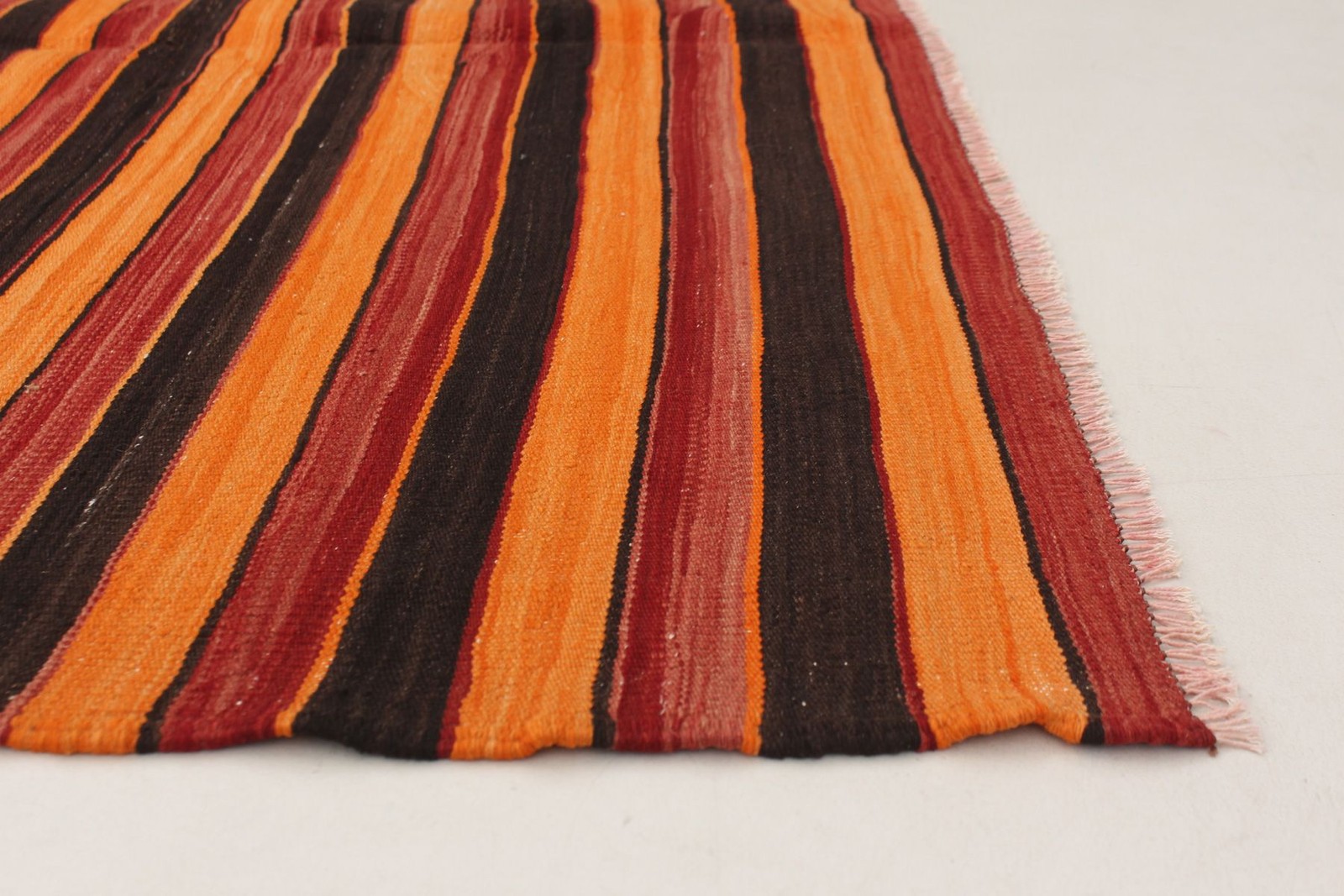 Vintage Hand Woven Area Rug 6’2″ x 10’11” Traditional Wool Oriental Carpet