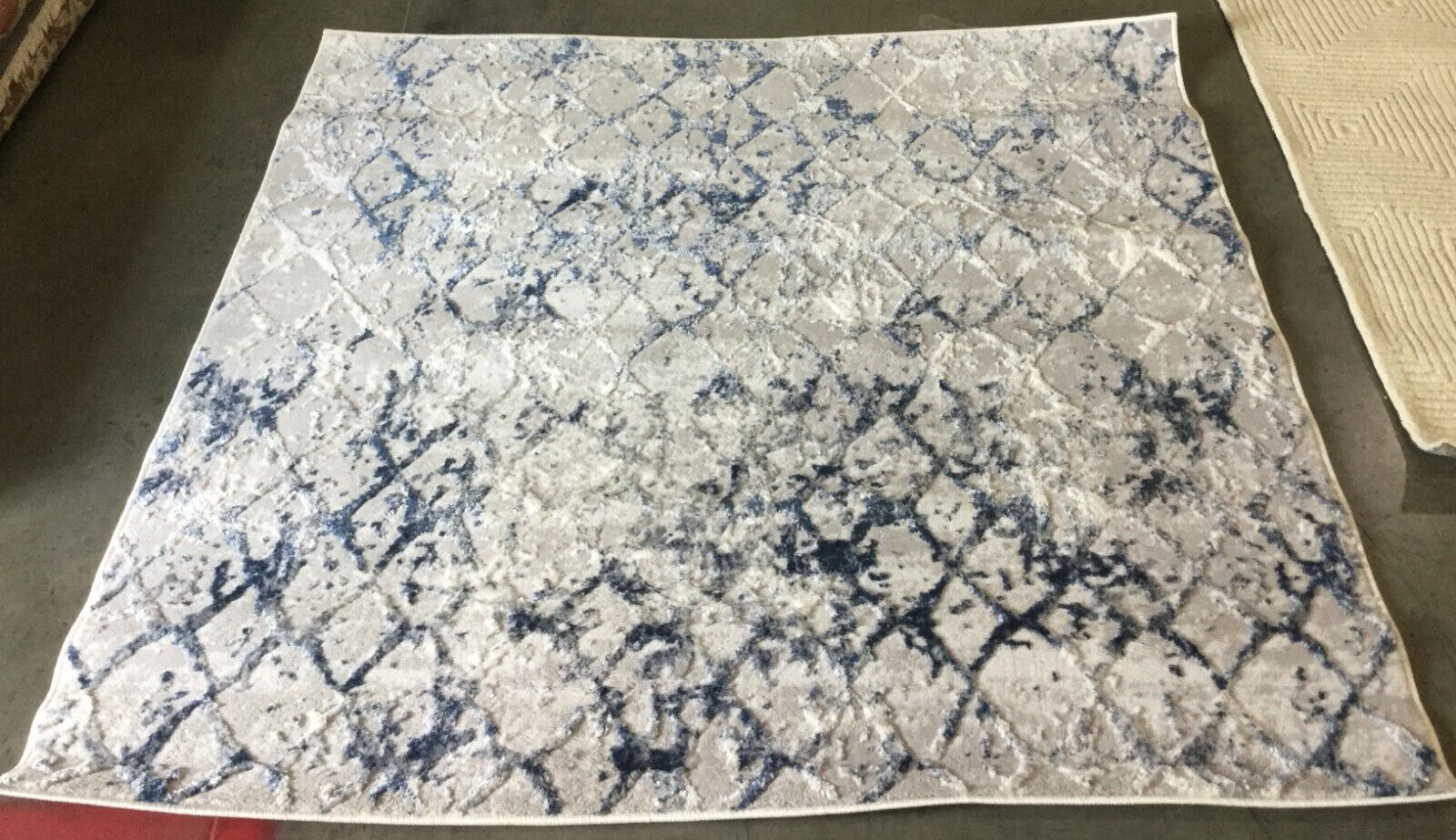 GREY / NAVY 5′-3″ X 5′-3″ SQ Flaw in Rug, Reduced Price 1172661714 ALA783H-5SQ