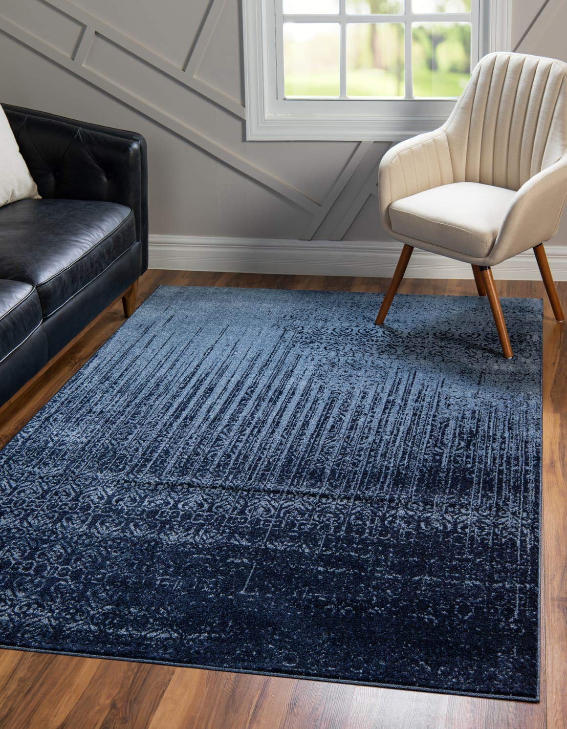 Del Mar Collection Area Rug – Jennifer (6′ 1″ x 9′ Rectangle, Blue/ Navy Blue)
