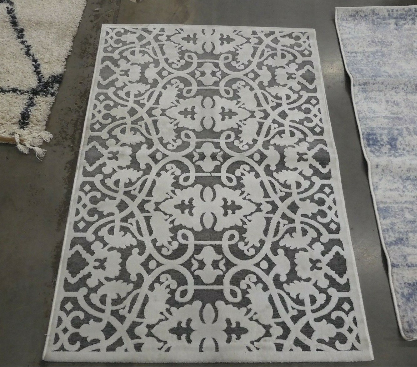 IVORY / DARK GREY 3′-1″ X 4′-7″ Stained Rug, Reduced Price 1172628278 PARB636C-3