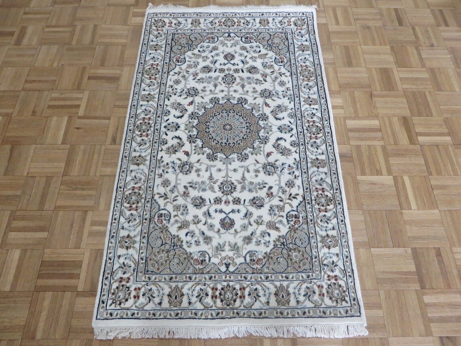 3’1 x 5’3 Hand Knotted Ivory Fine Nain With Silk Oriental Rug G14101
