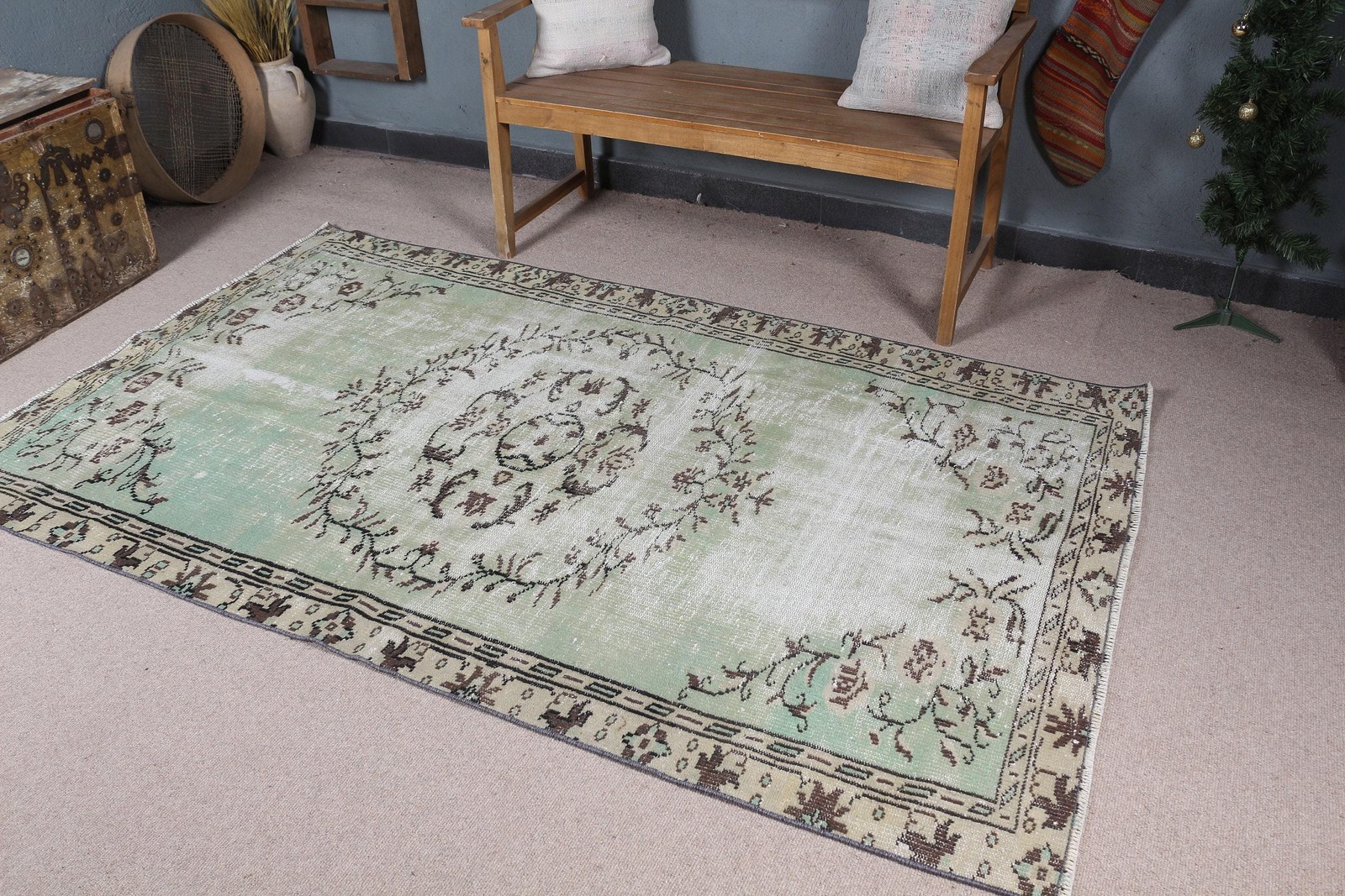 Vintage Rug, 4,5×7,5 ft Area Turkish Rug, Green Brown Floral Rug