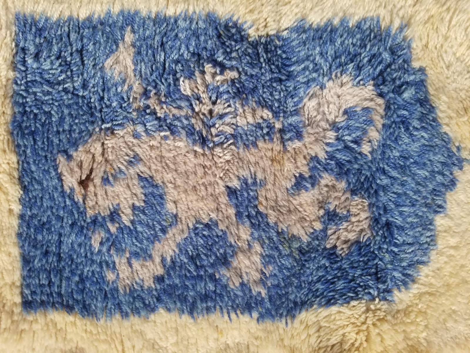 Vintage 1973 Handmade Oriental Wool Multicolor Shag Rug 37x22in