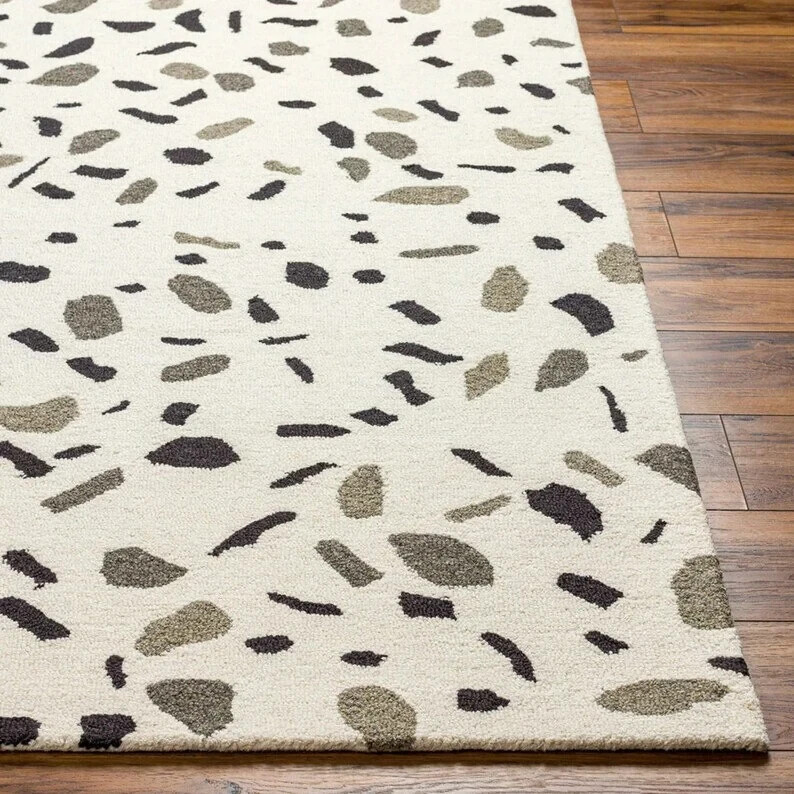 Hand tufted Wool Yarn Best Quality Modern Rugs & Available Custom size….