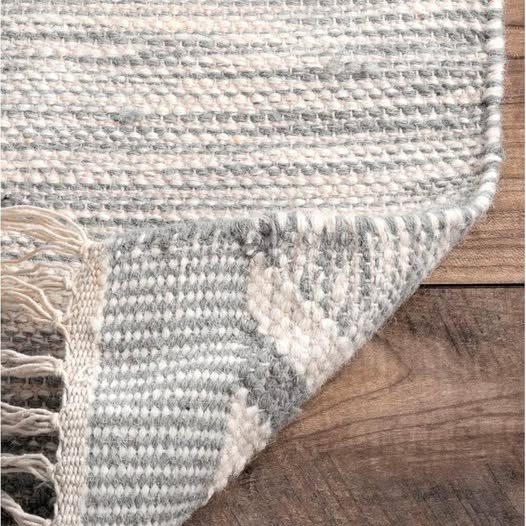 nuLOOM Savannah Moroccan Tasseled Wool Runner Rug, 2′ 6″ x 8′, Light Grey