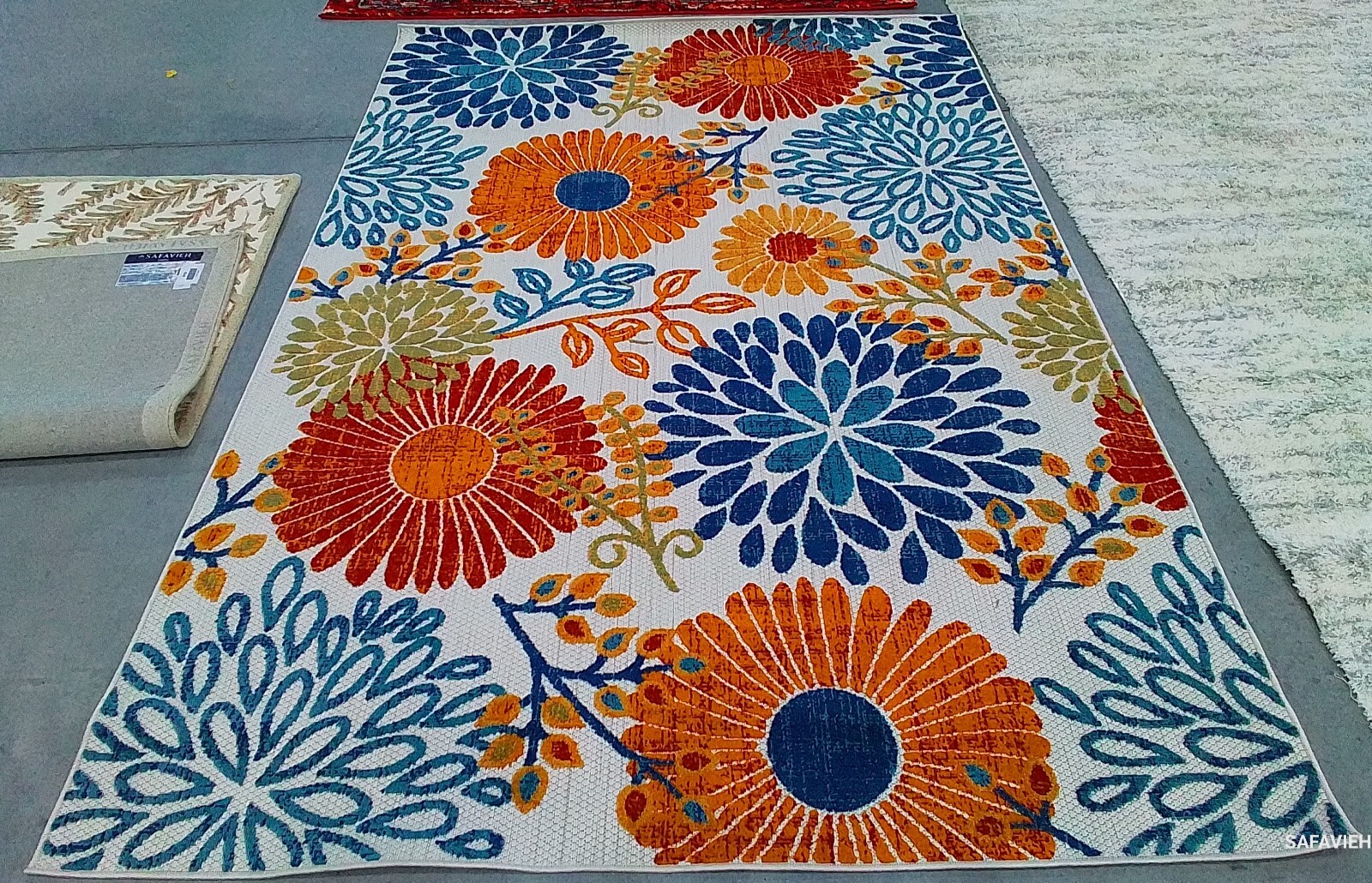 CREME / RED 6′-0″ x 9′-0″ Back Stain Rug, Reduced Price 1172773837 CBN832A-6