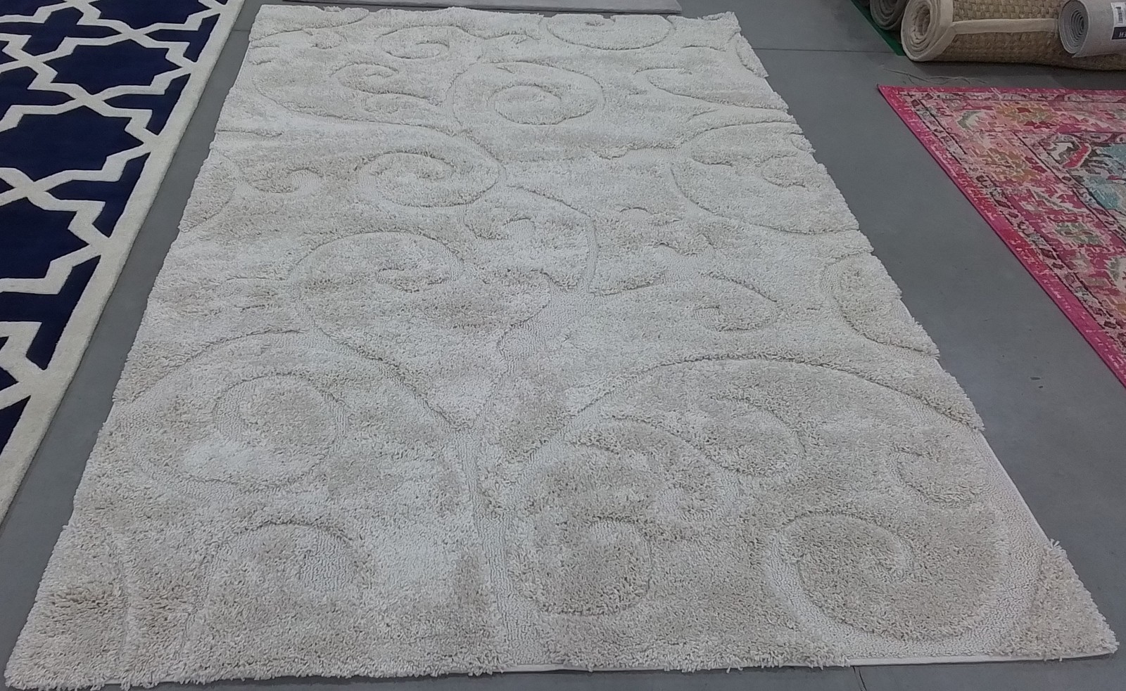 CREME / CREME 6′-0″ x 9′-0″ Flaw in Rug, Reduced Price 1172804907 SG454-1111-6