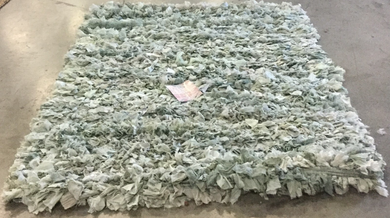 LIGHT GREEN 4′ X 6′ Broken Thread Rug, Reduced Price 1172658855 SG951Y-4