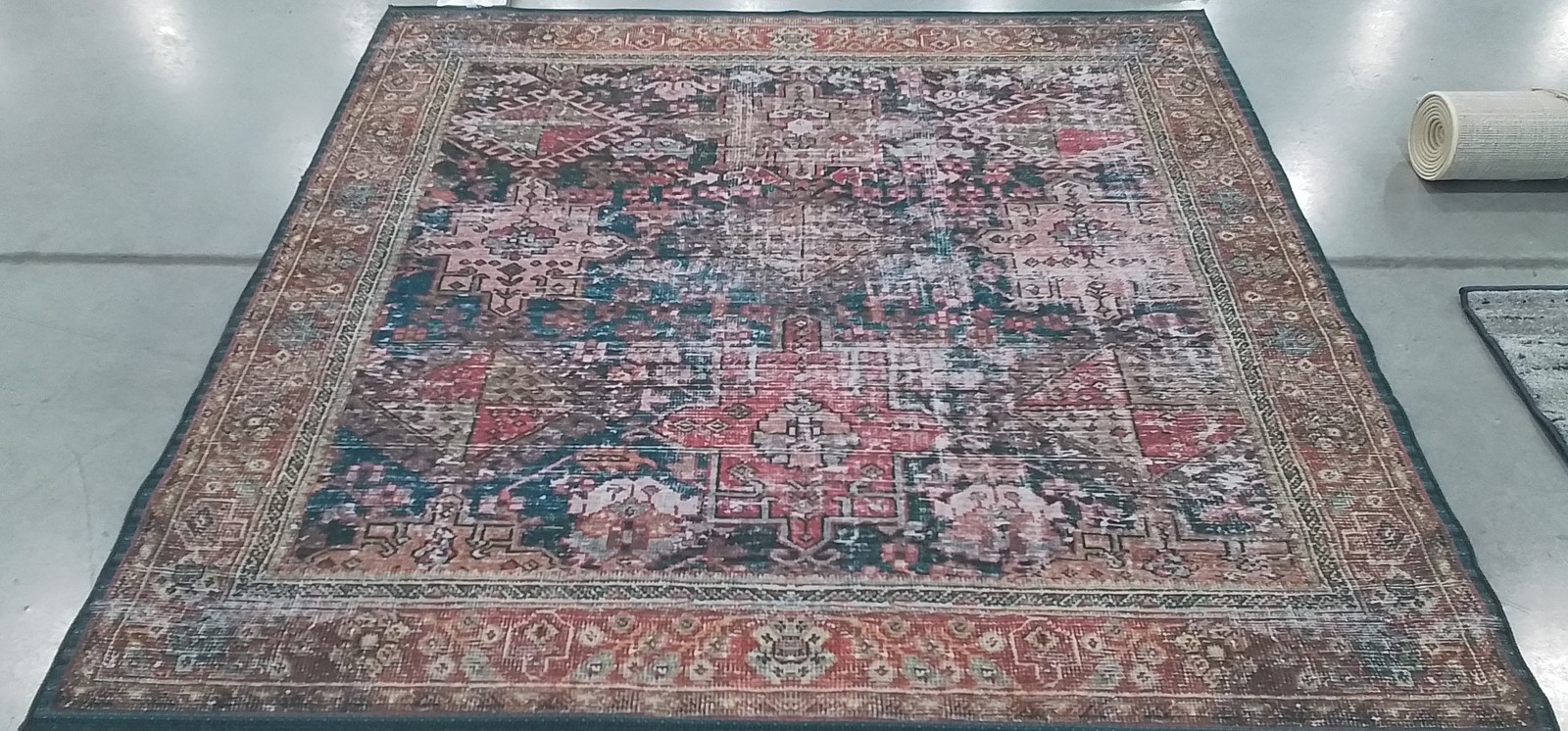 RUST / GREEN 6′-0″ x 6′-0″ Flaw in Rug, Reduced Price 1172787583 TSN114P-6SQ