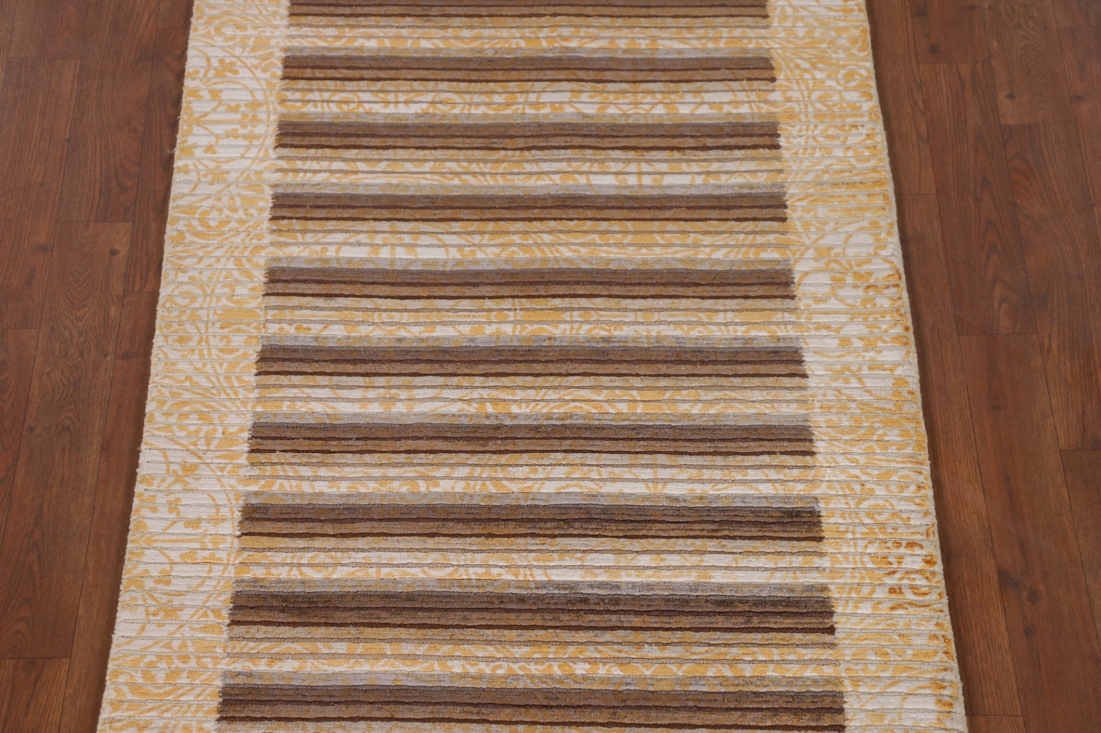 Abstract Indian Hand-knotted Wool Accent Rug 3×5 ft Modern Design