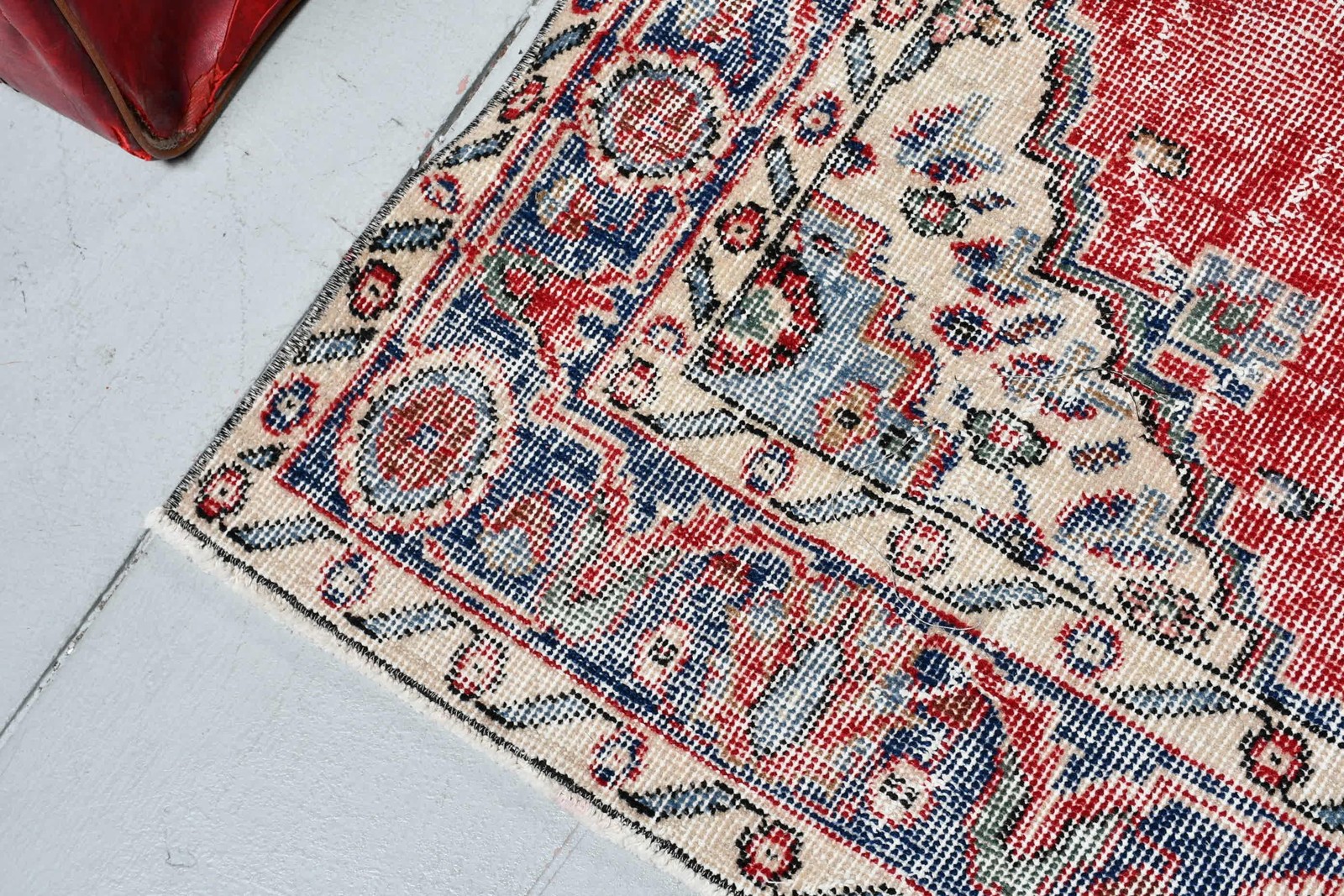 3,7×6,7 ft Vintage Rug, Red Camouflage Turkish Wool Rug