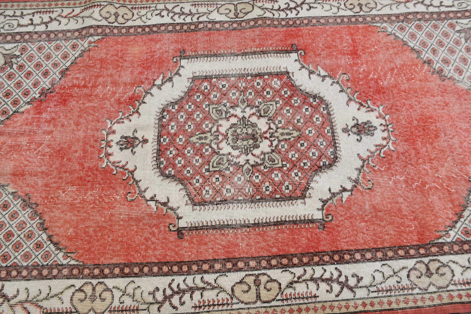 Vintage 3,9×7,3 ft Rug, Turkish Area Rug, Red Check Rug
