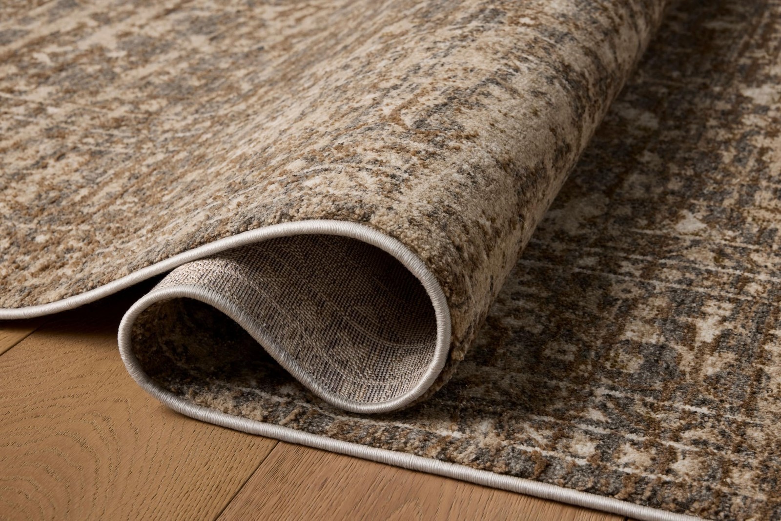 Loloi Haywood Collection Hyd-01 Granite/Natural 3-6 X 5-7 Accent Rug