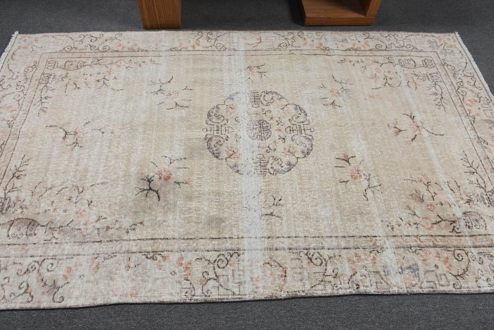Turkish 4,7×7,8 ft Rug, Vintage Rug, White Patchwork Wool Rug
