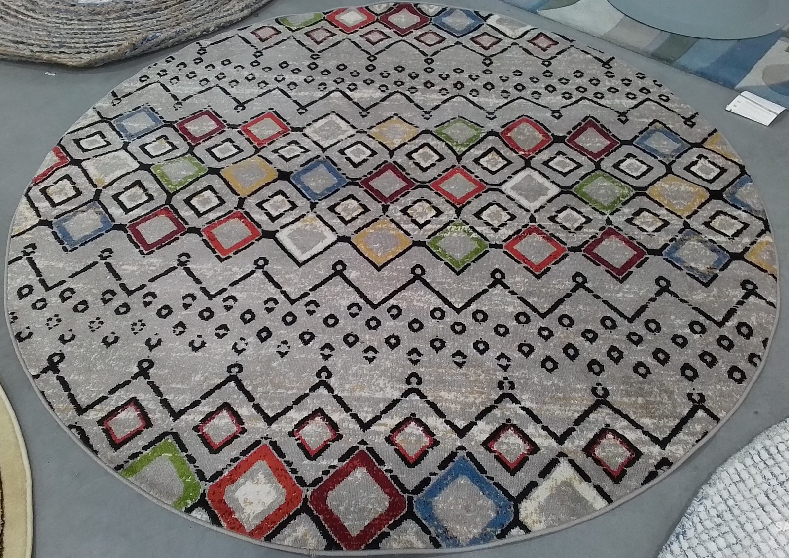 LIGHT GREY / MULTI 6′-7″ x 6′-7″ Flaw in Rug Reduced Price 1172803566 AMS108G-7R