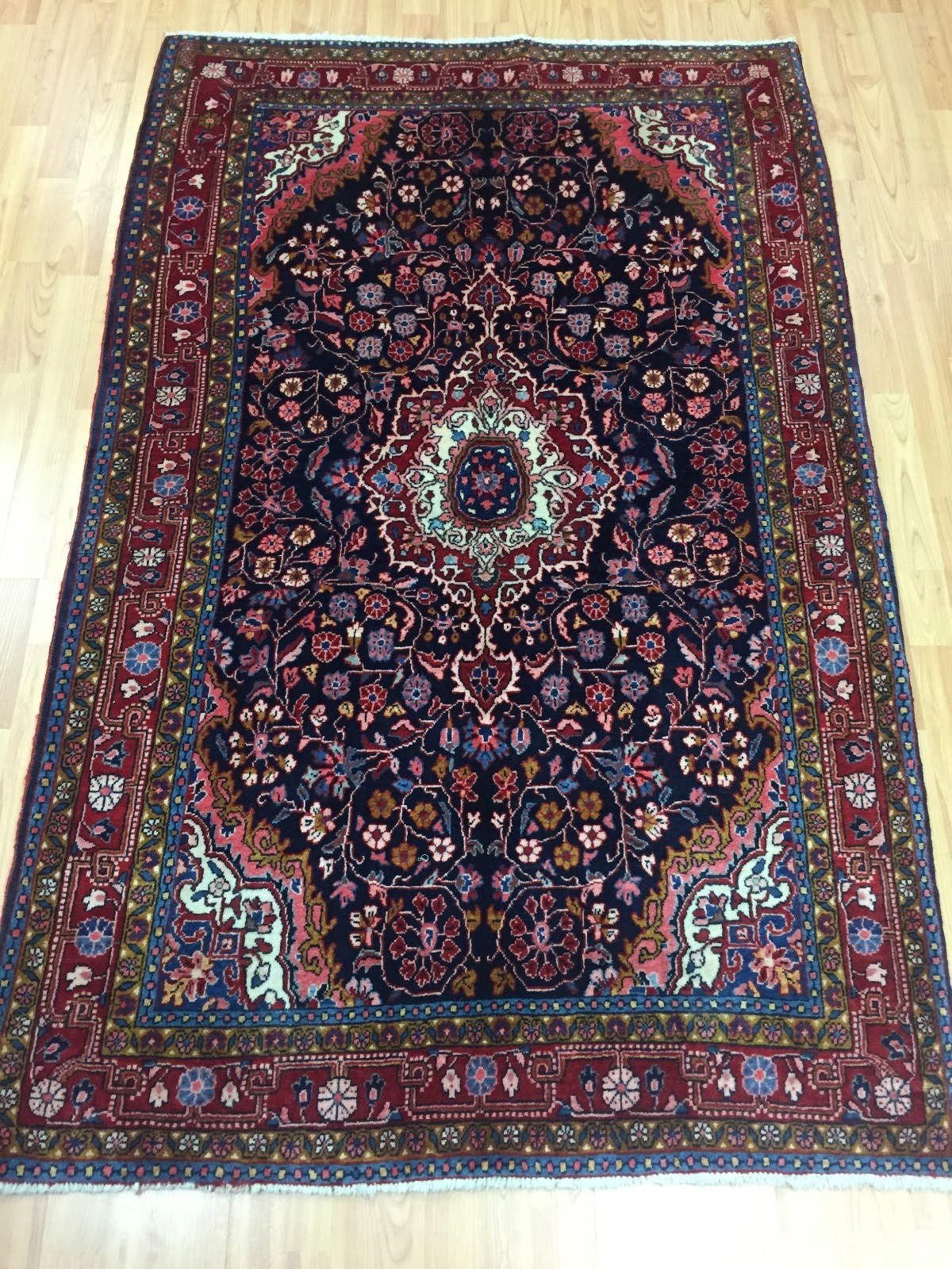 3’7″ x 5’8″ Indian Oriental Rug – 1950s – Hand Made – 100% Wool