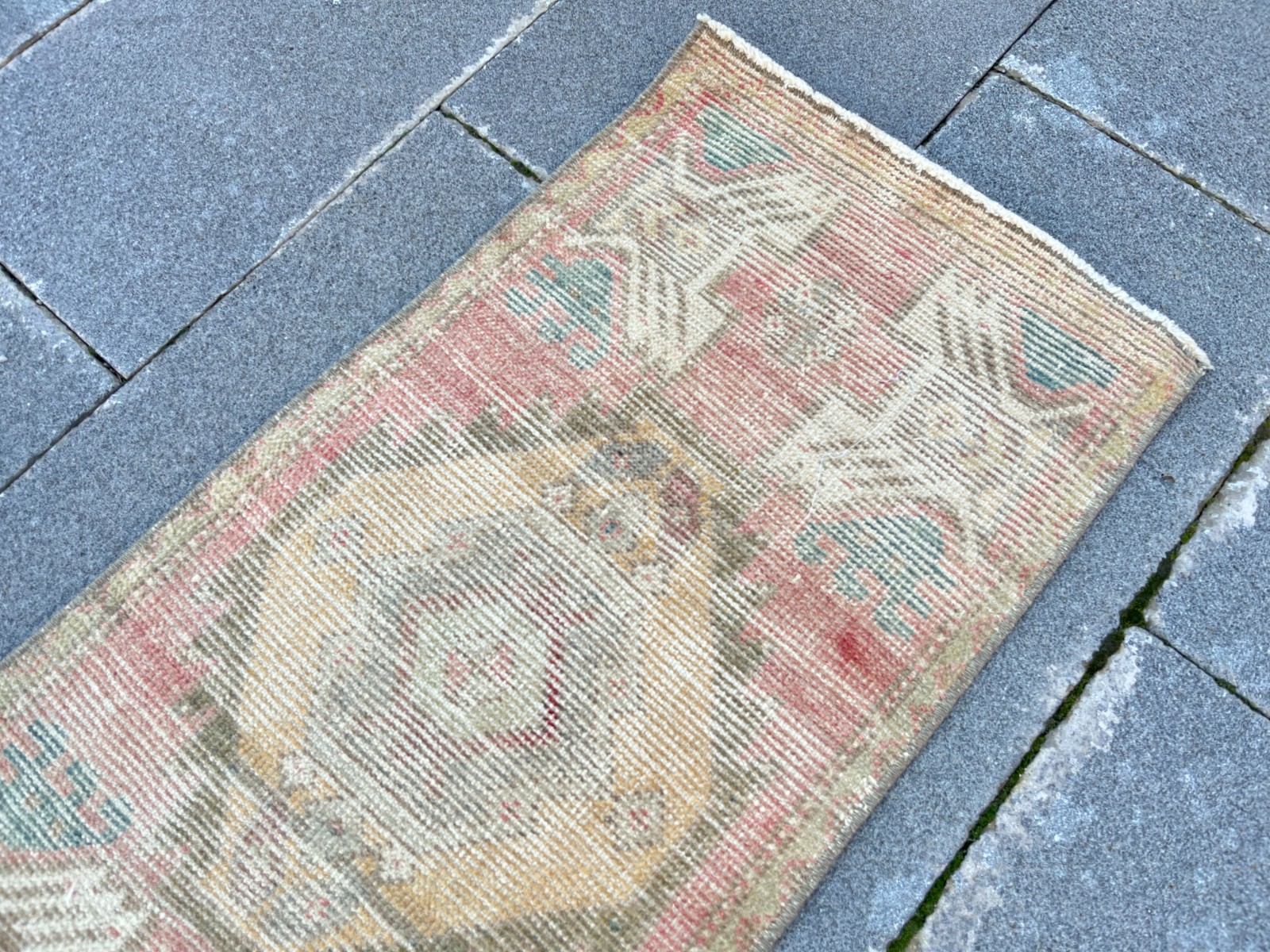 Vintage Turkish Rug 1.5×3.1 ft Muted Pink Anatolian Wool Boho Runner