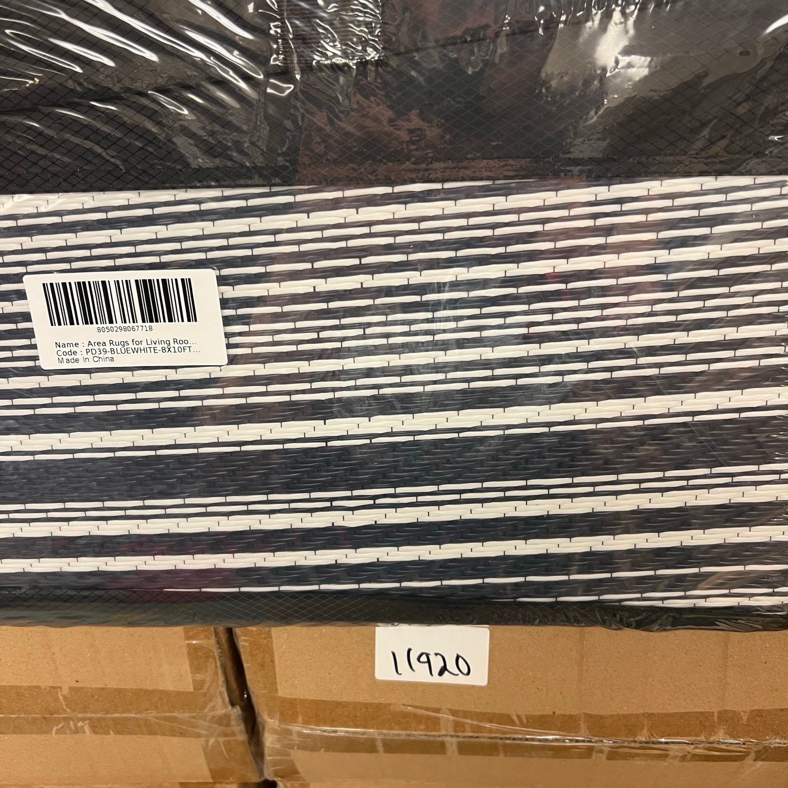 8’x10′ Outdoor Rug Waterproof Foldable Reversible Plastic Blue & White