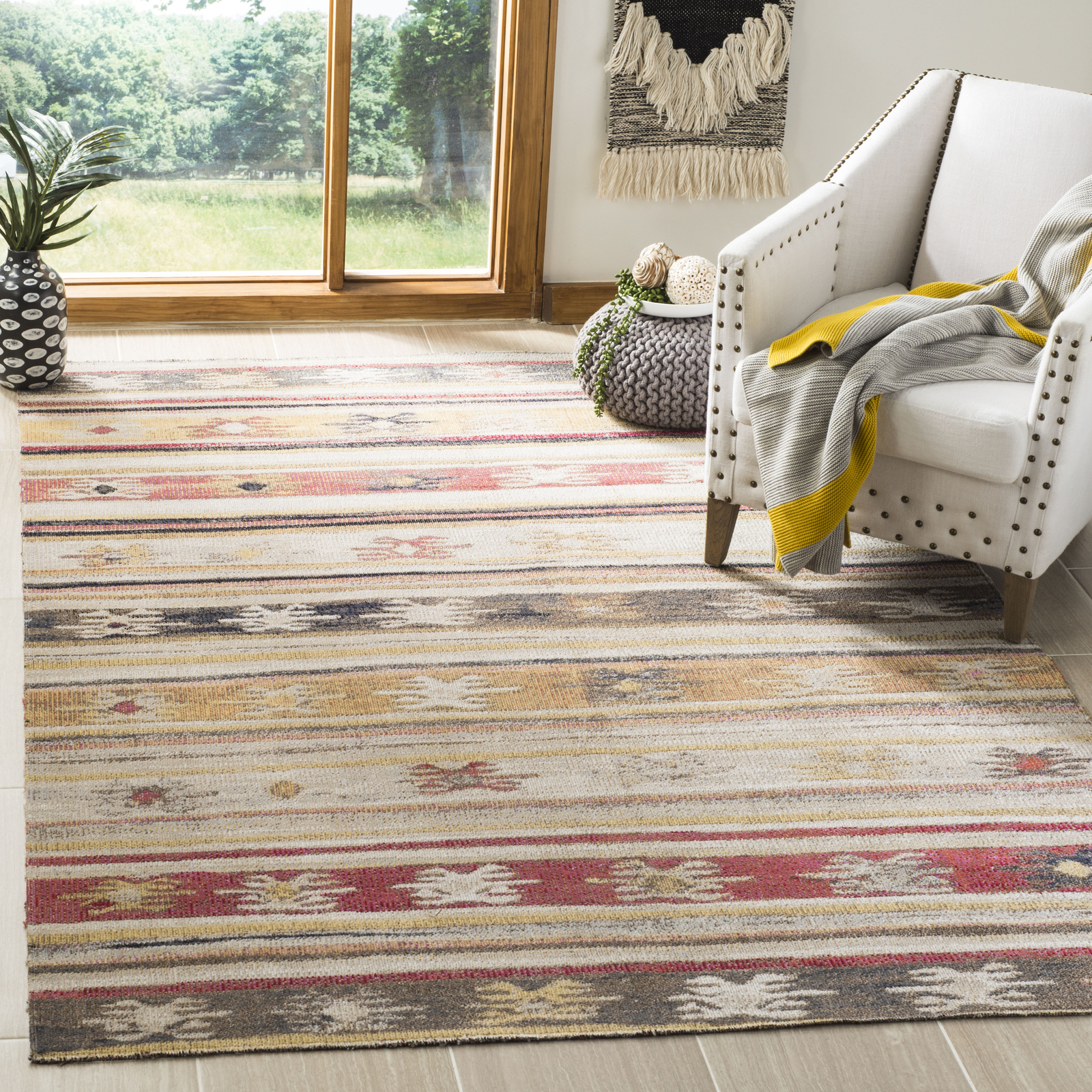 TAUPE / MULTI Safavieh Modern Montage Area Rug MTG238E