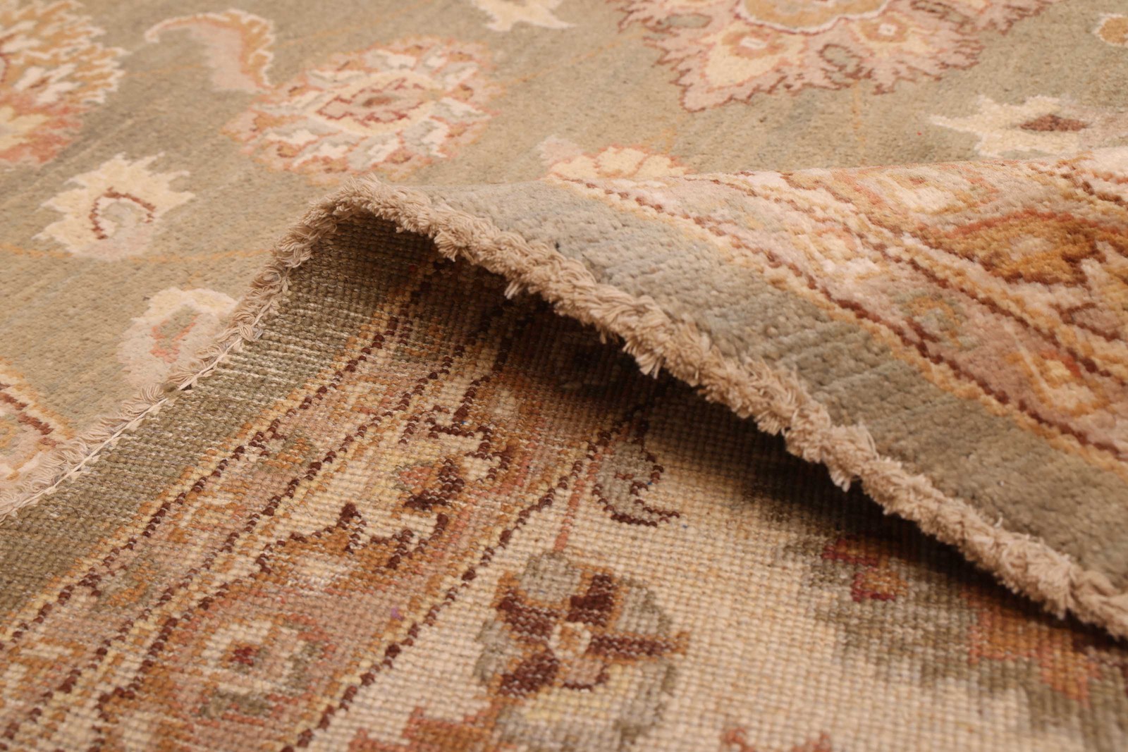 Vintage 10’1″ x 9’10” Traditional Hand Knotted Vegetable Dye Wool Area Rug