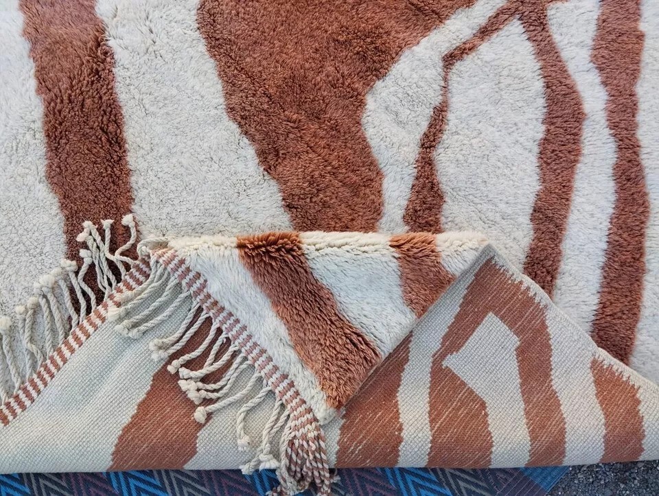 Hand knotted, Beni Ourain rugs its Trending Hand med Moroccan rug 100% soft wool