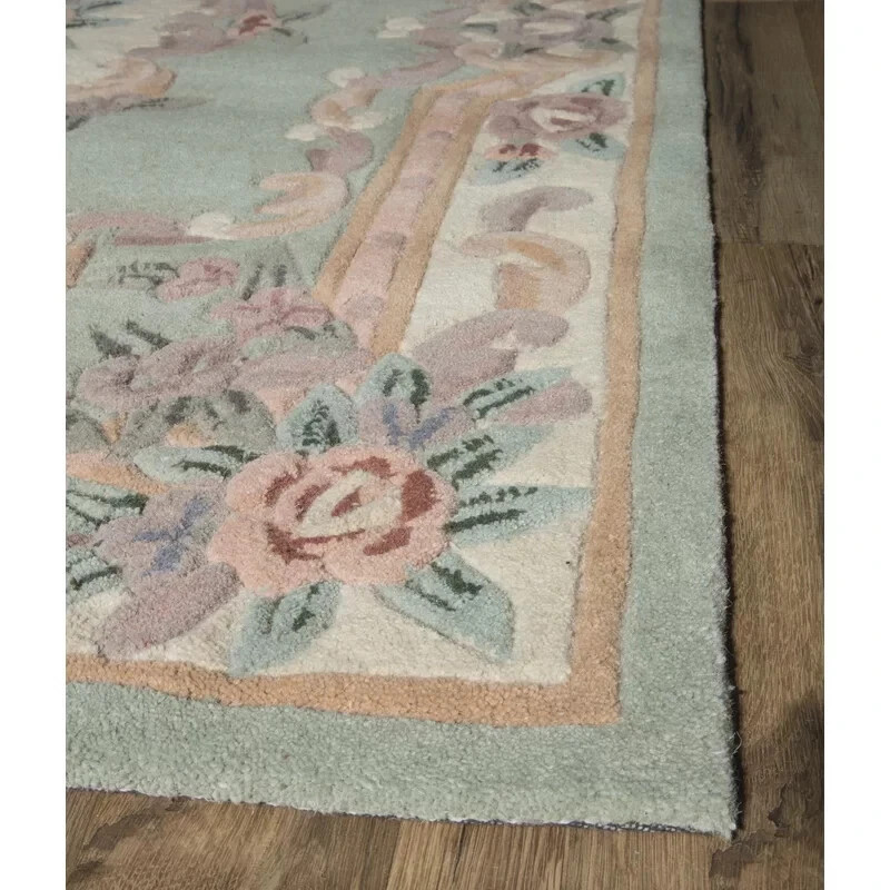 Handmade Traditional Wool Rug – Elegant Floral Hand-Tufted Area Carpet