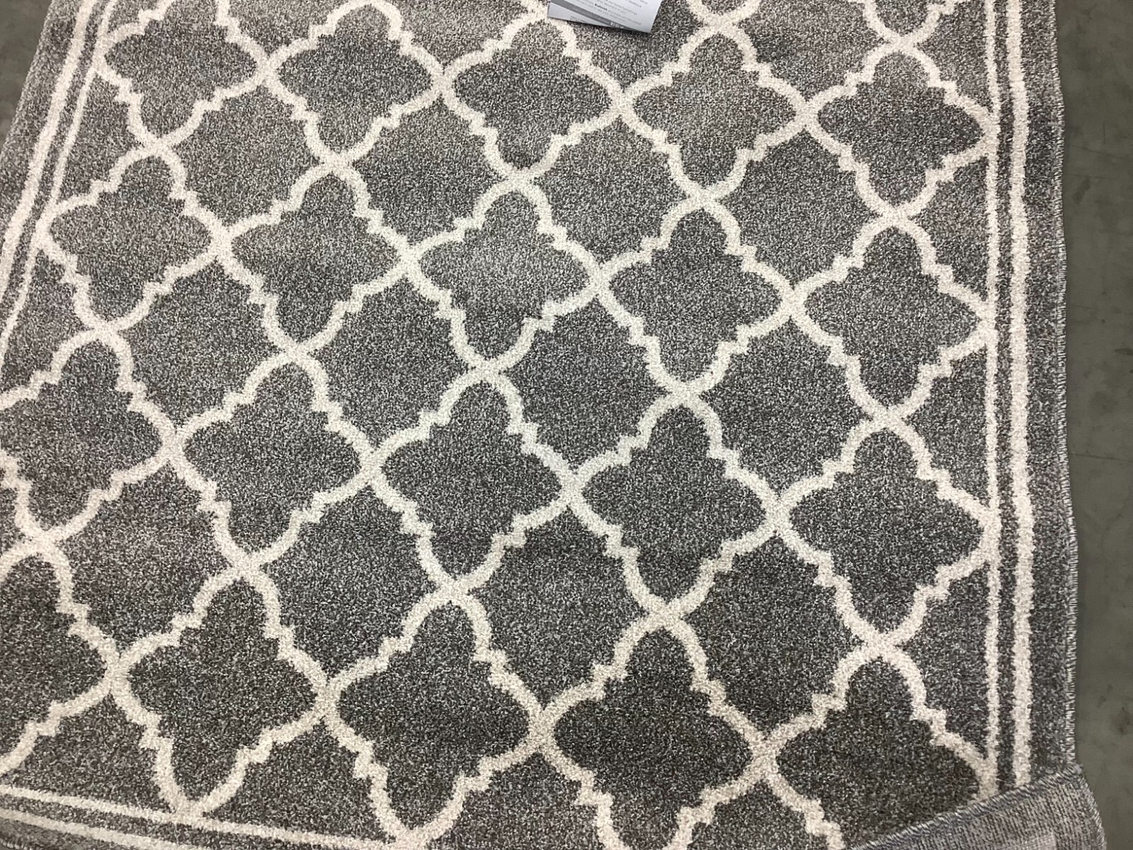 DARK GREY / BEIGE 4′-0″ x 6′-0″ Flaw in Rug, Reduced Price 1172680525 AMT422R-4