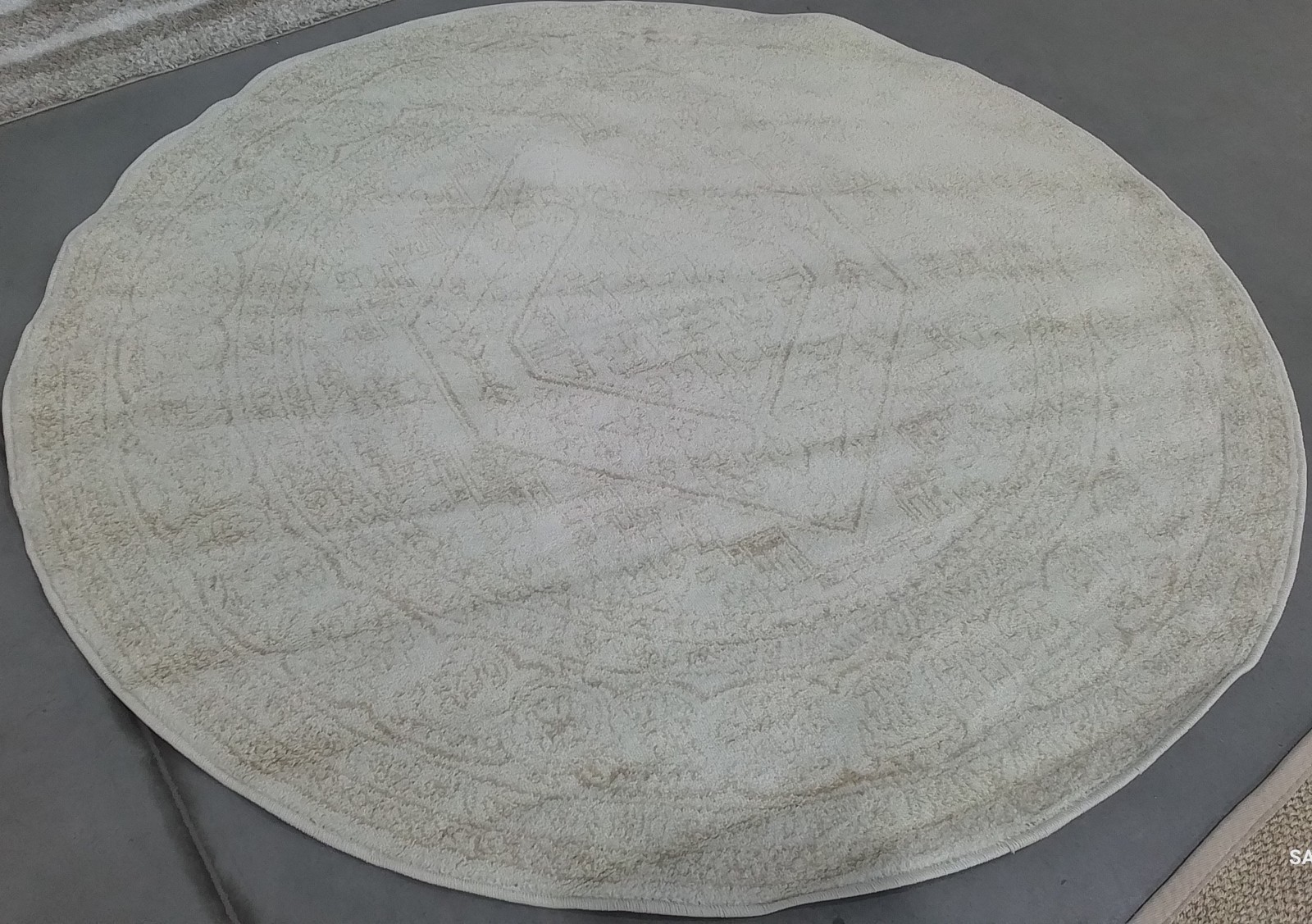 IVORY / BEIGE 6′-0″ x 6′-0″ Back Stain Rug, Reduced Price 1172801951 ADR108E-6R