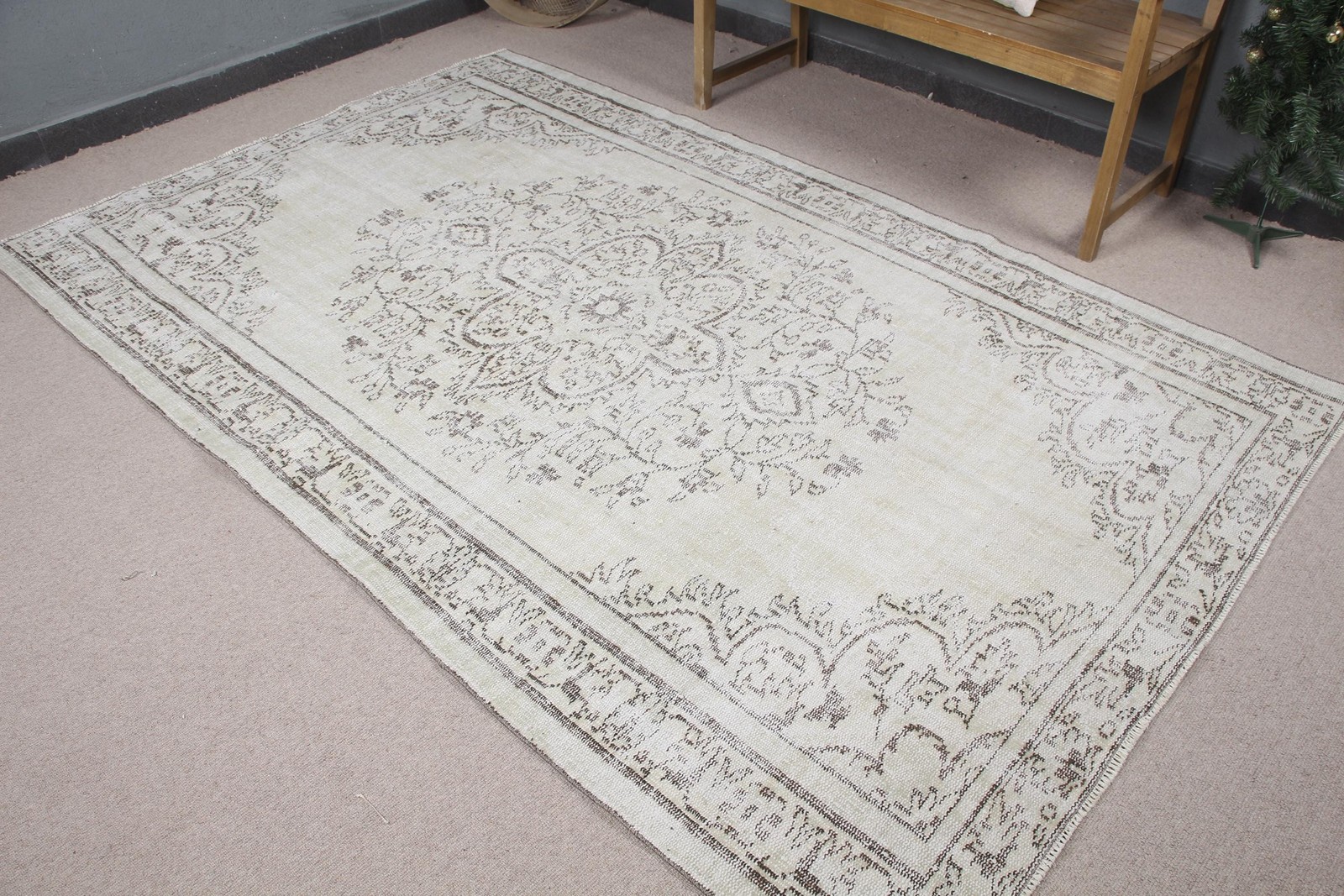 Turkish Large Rug, 5,5×8,6 ft Vintage Rug, White Wool Rug