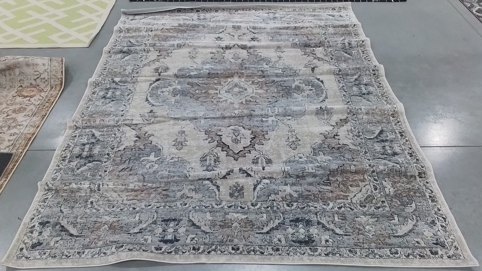 BEIGE / GREY 6′-7″ x 9′-0″ Back Stain Rug, Reduced Price 1172801704 ORE898B-6