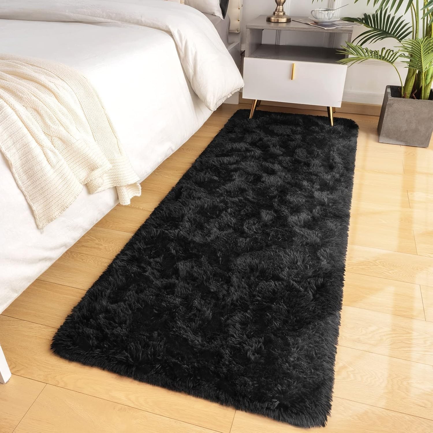 Fluffy Indoor Area Rug 2×4 Feet – Cozy Modern Carpet for Living Room & Nursery