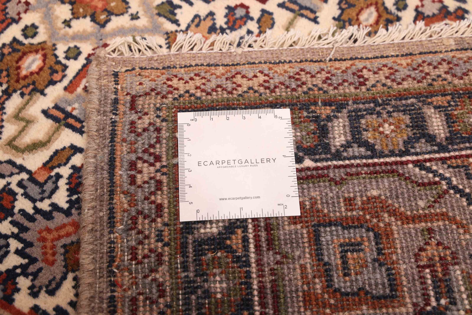 Vintage 6’3″ x 9’8″ Traditional Hand Knotted Vegetable Dye Wool Area Rug