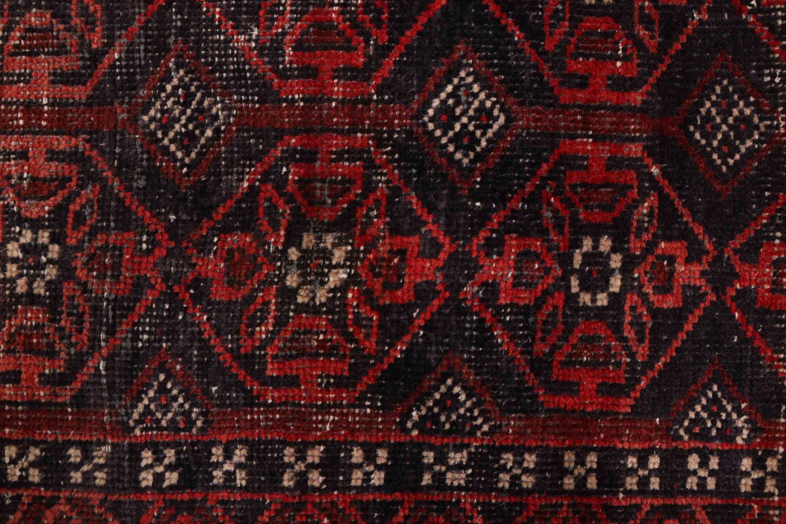 Vintage Hand-Knotted Area Rug 3’9″ x 7’0″ Traditional Oriental Wool Carpet