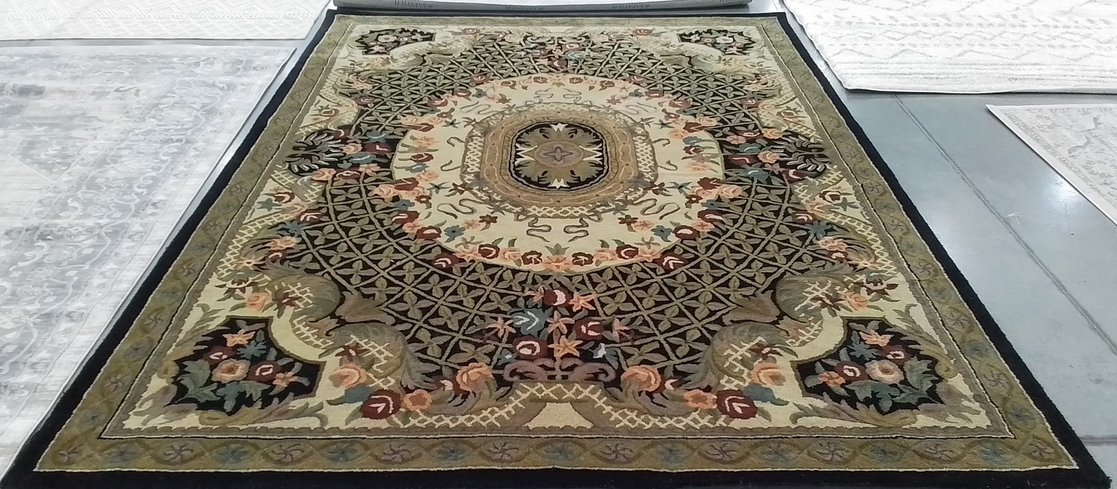 BLACK / GOLD 8′-3″ x 11′-0″ Back Stain Rug, Reduced Price 1172790941 CL304A-9
