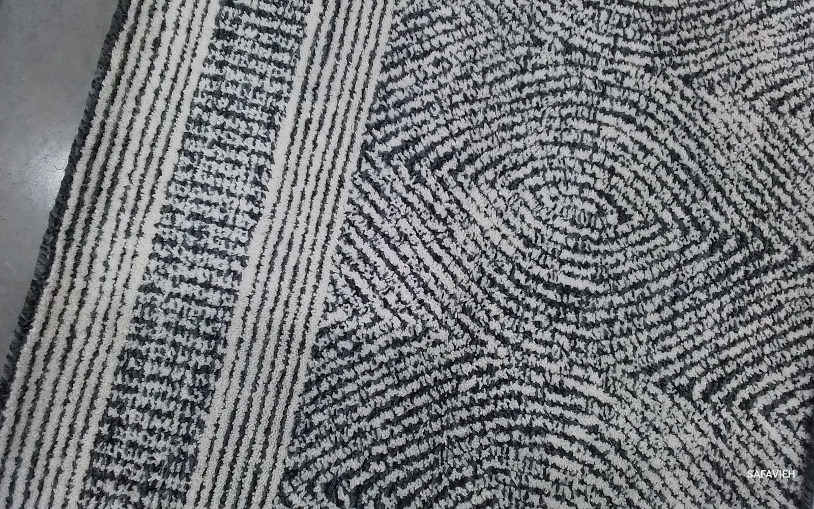 IVORY CHARCOAL 10′-0″ x 10′-0″ Cut on Rug, Reduced Price 1172781948 ABT340H-10SQ