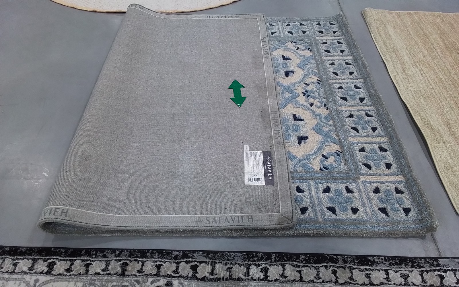 IVORY / BLUE 5′-0″ x 8′-0″ Back Stain Rug, Reduced Price 3172810706 BEL155A-5